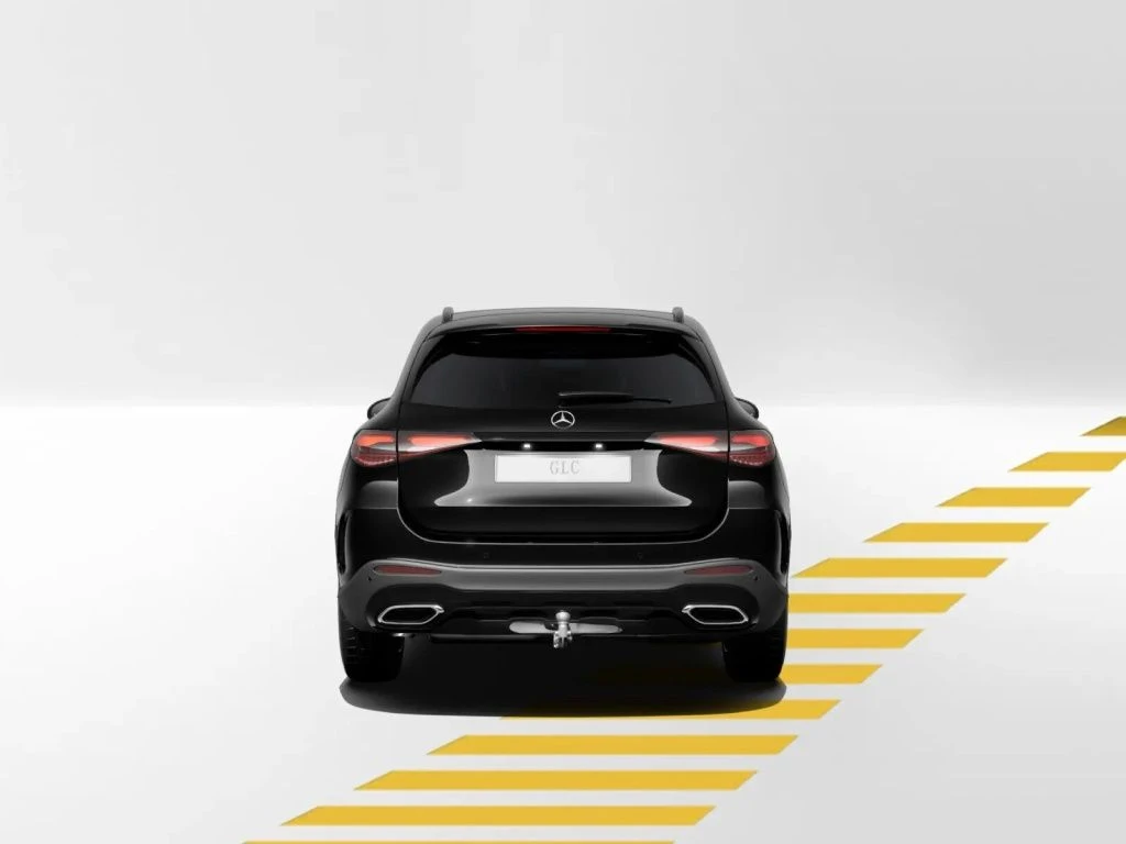 Mercedes-Benz-GLC 220 d-image-5