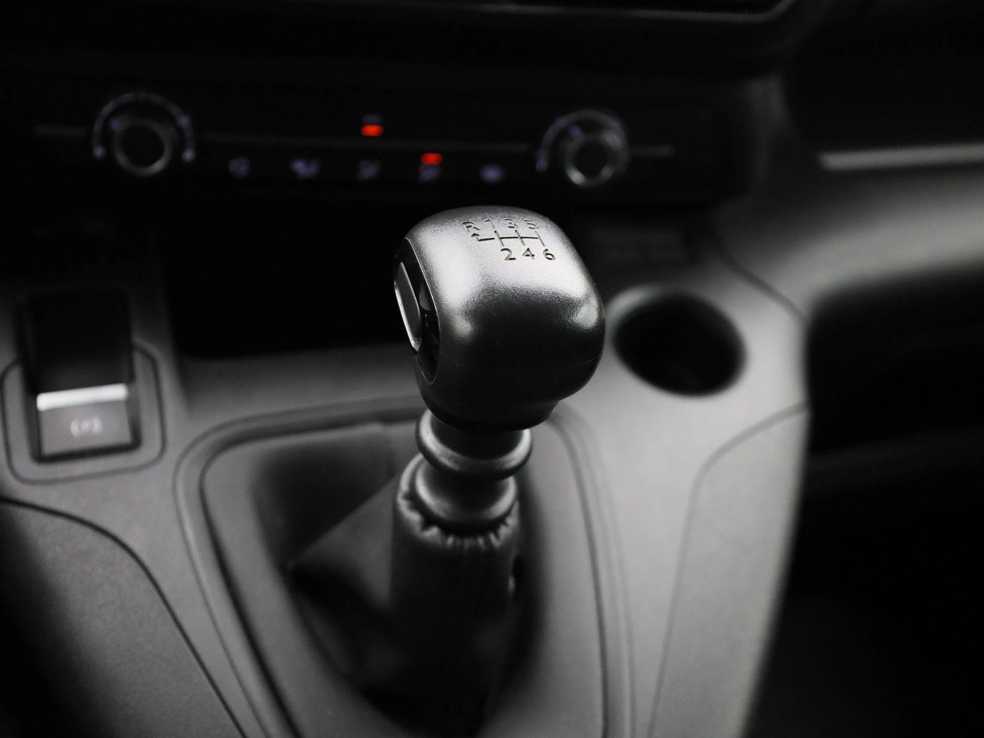 Opel-Combo-image-8