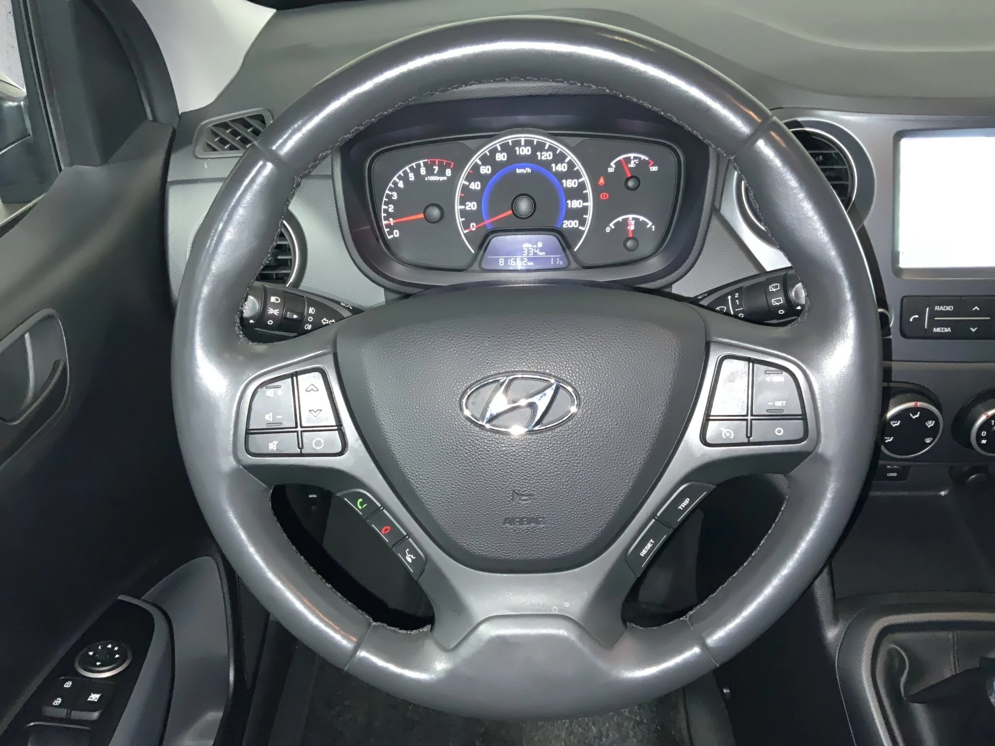 Hyundai-i10-image-12