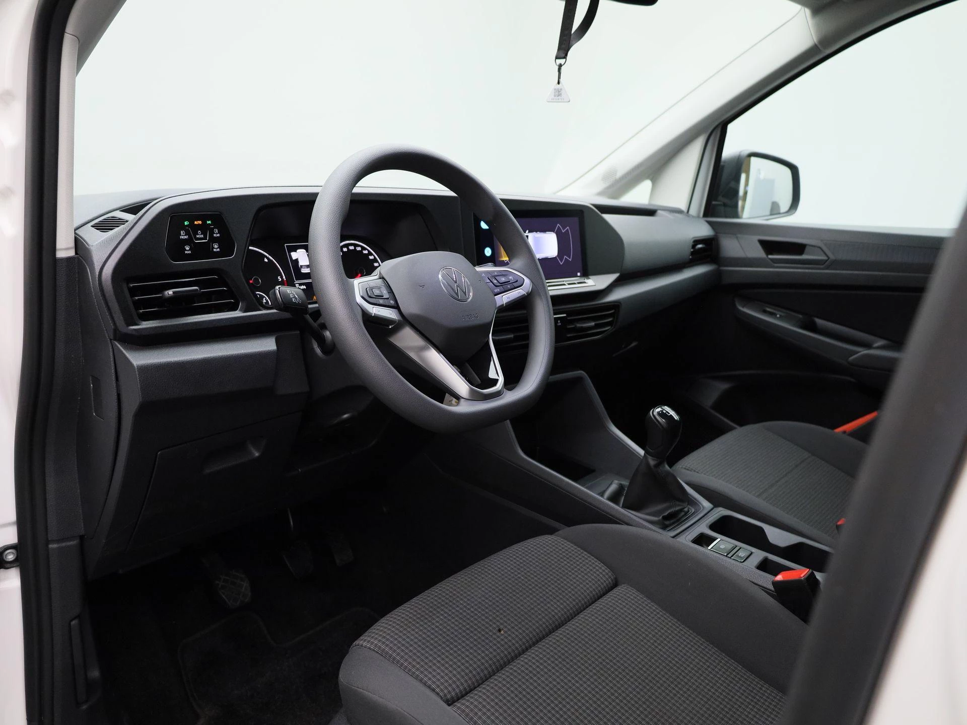 Volkswagen-Caddy-image-30