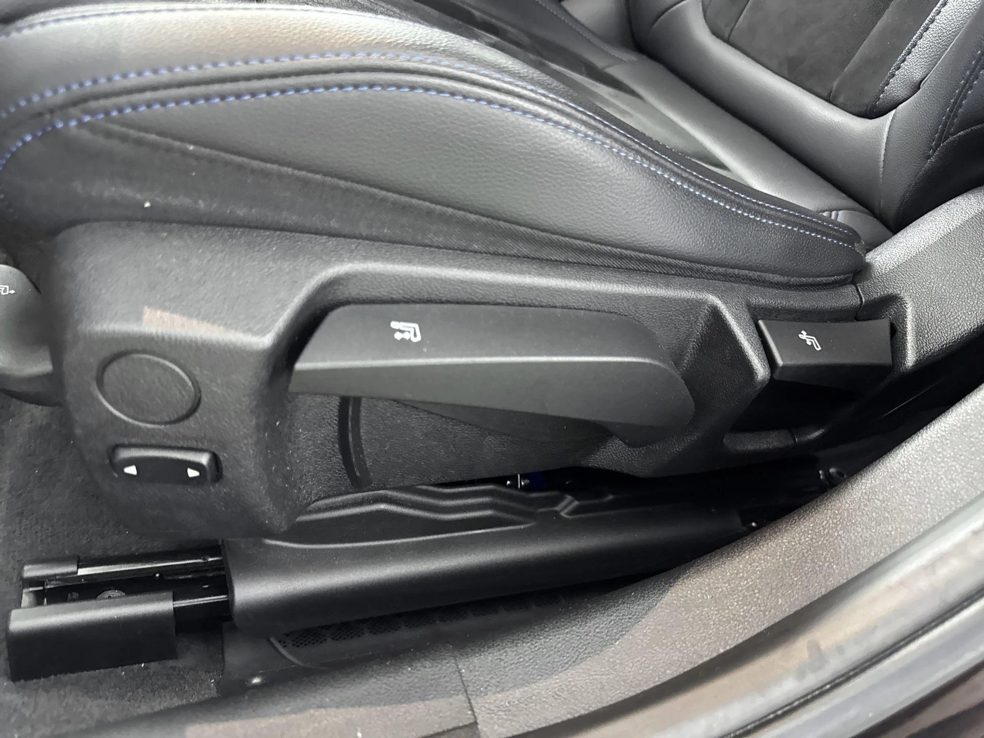 BMW 3 Serie Touring 320i Executive Edition 184PK