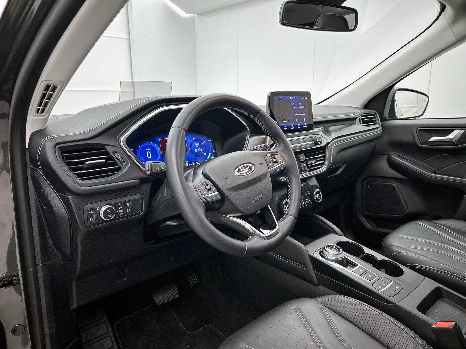 Ford-Kuga-image-17