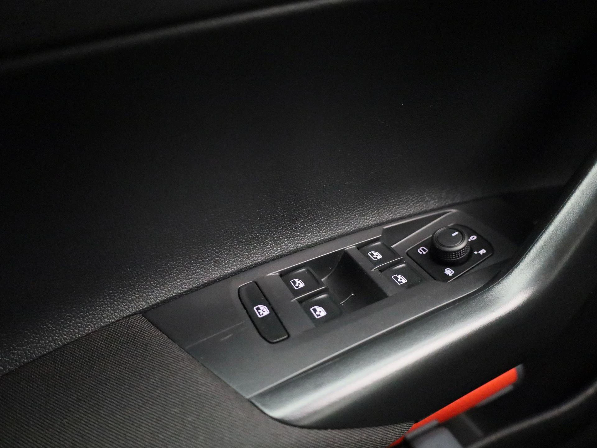 Volkswagen-Polo-image-20