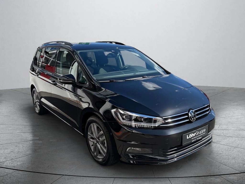 Volkswagen-Touran-image-5
