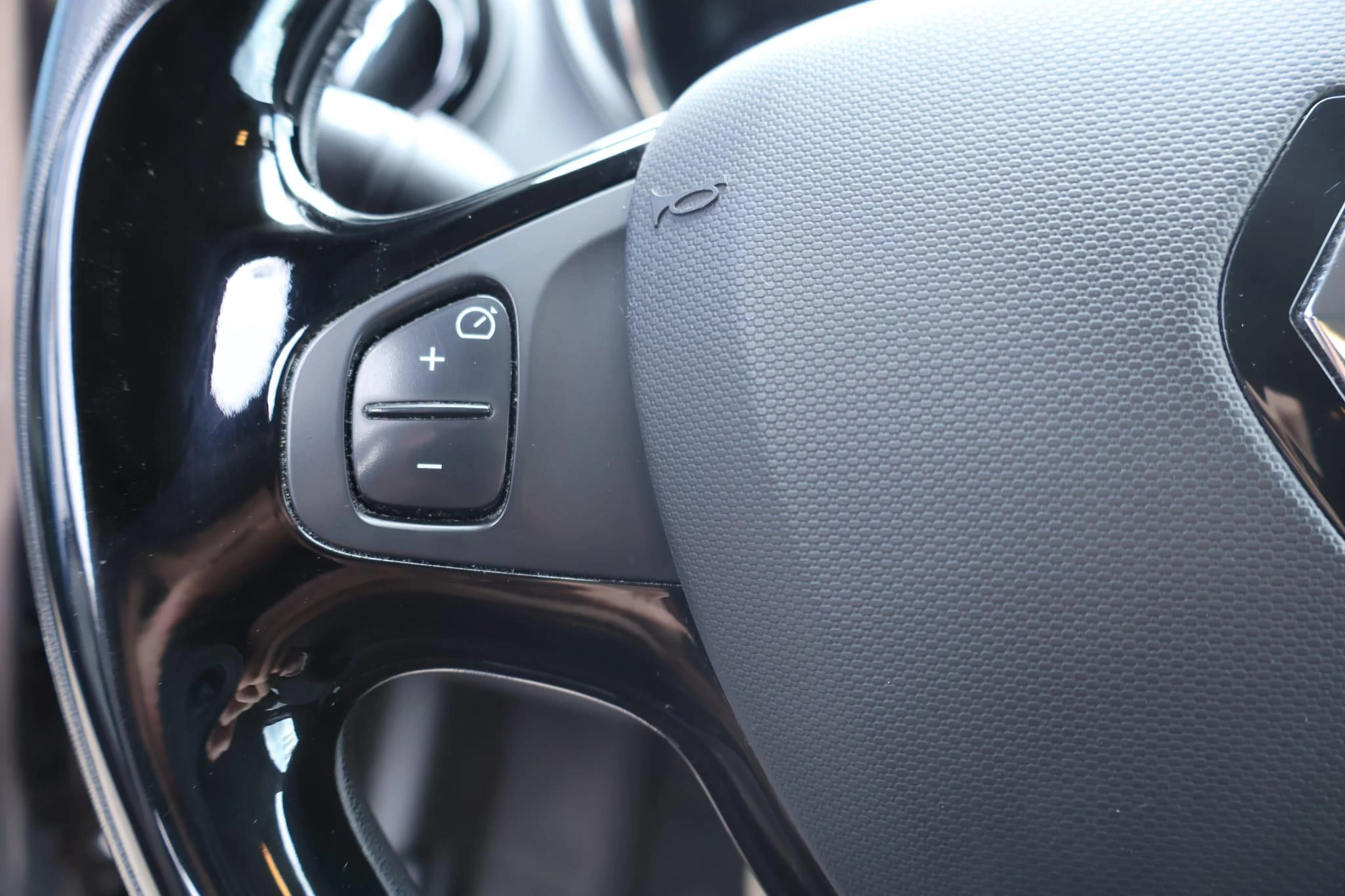Renault-Captur-image-9