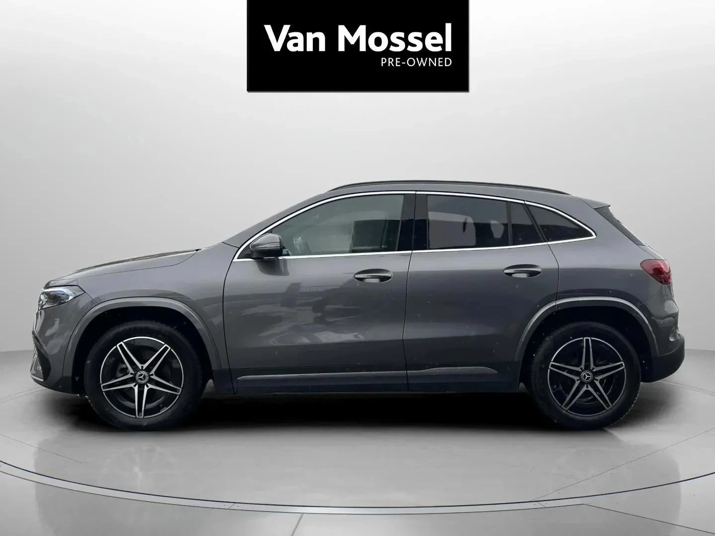 Mercedes-Benz-EQA-image-7