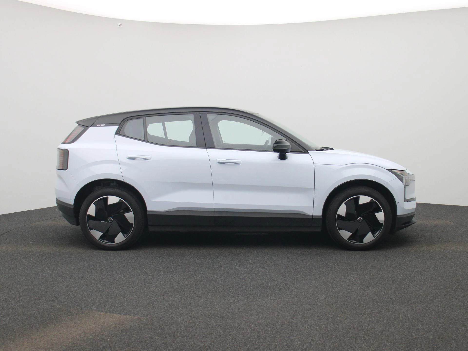 Volvo EX30 Single Motor Extended Range Ultra