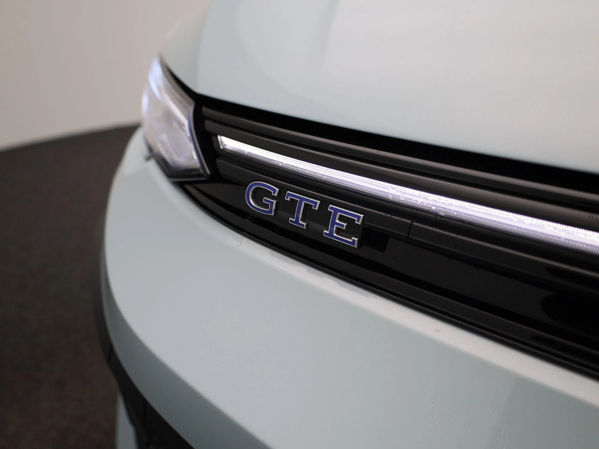 Volkswagen-Golf-image-42