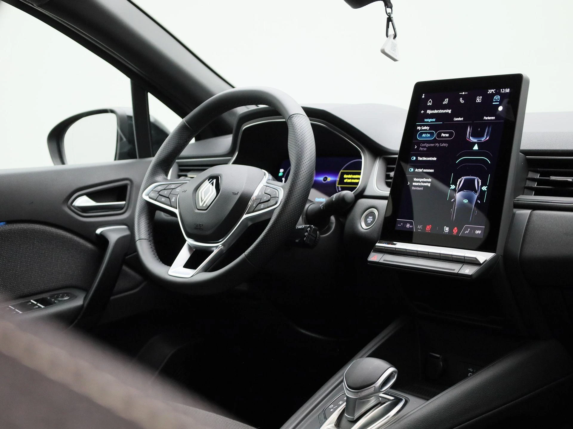 Renault-Captur-image-37