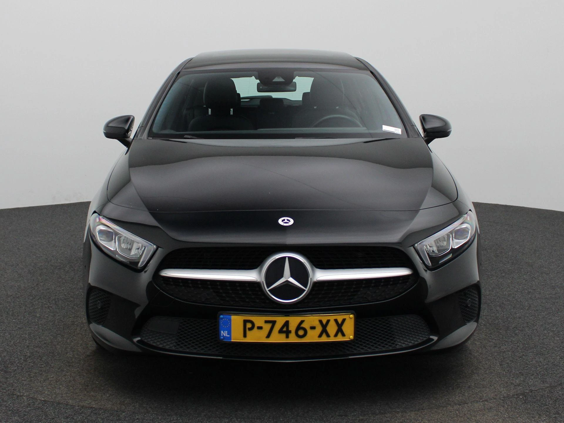 Mercedes-Benz-A-Klasse-image-2