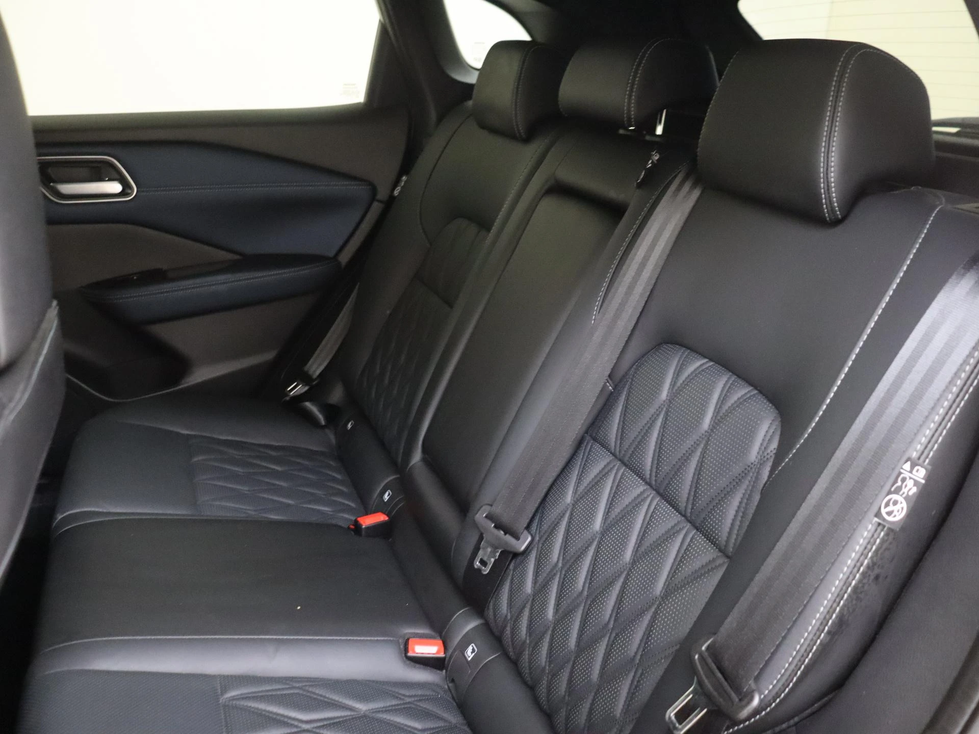 Nissan-QASHQAI-image-15