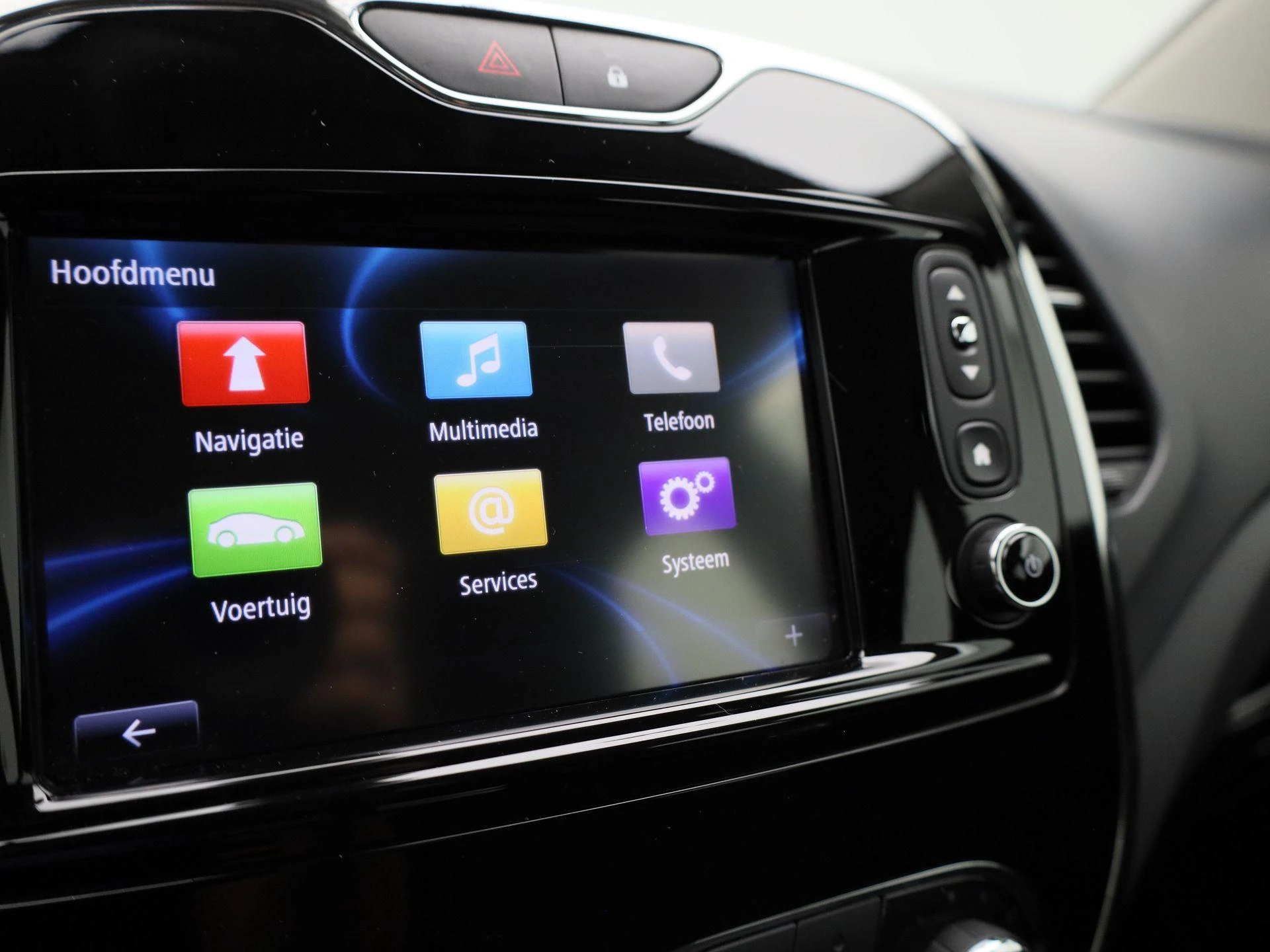 Renault-Captur-image-18