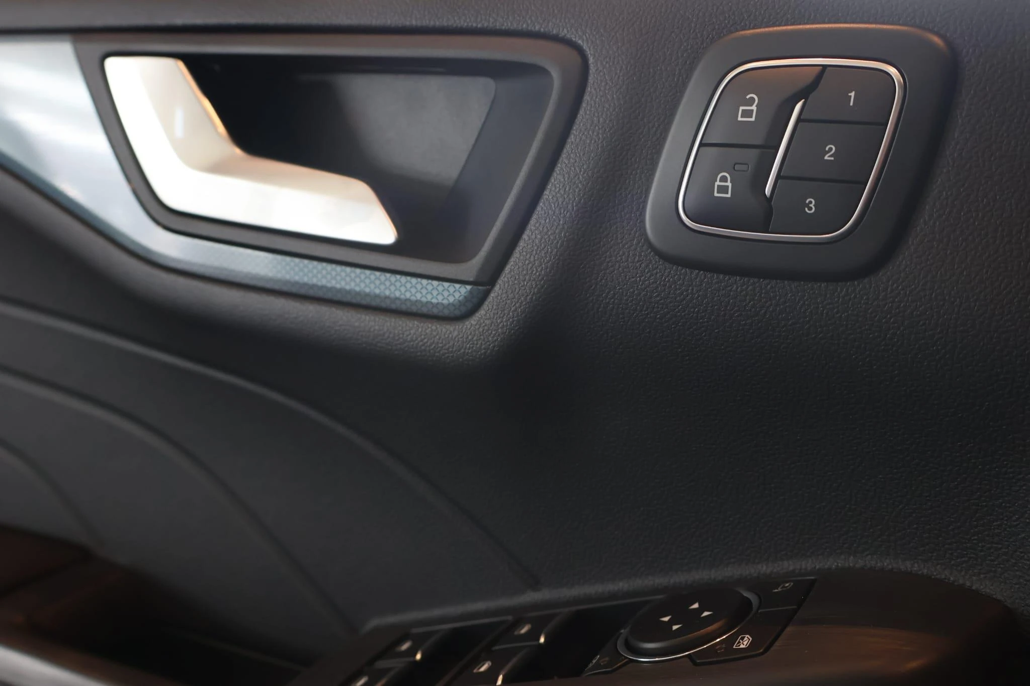 Ford-Kuga-image-14