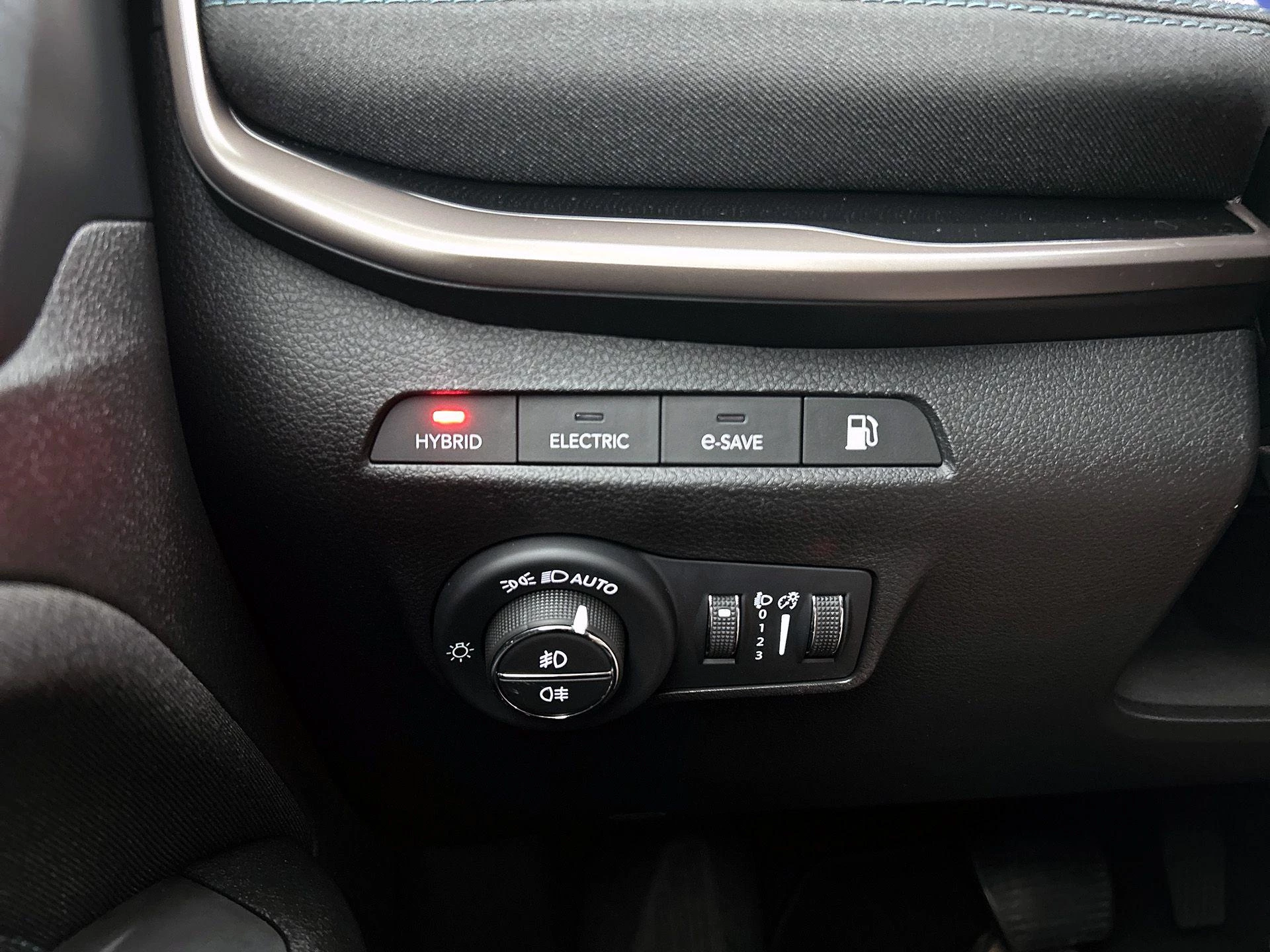 Jeep Compass 4xe 240 Plug-in Hybrid Electric Upland