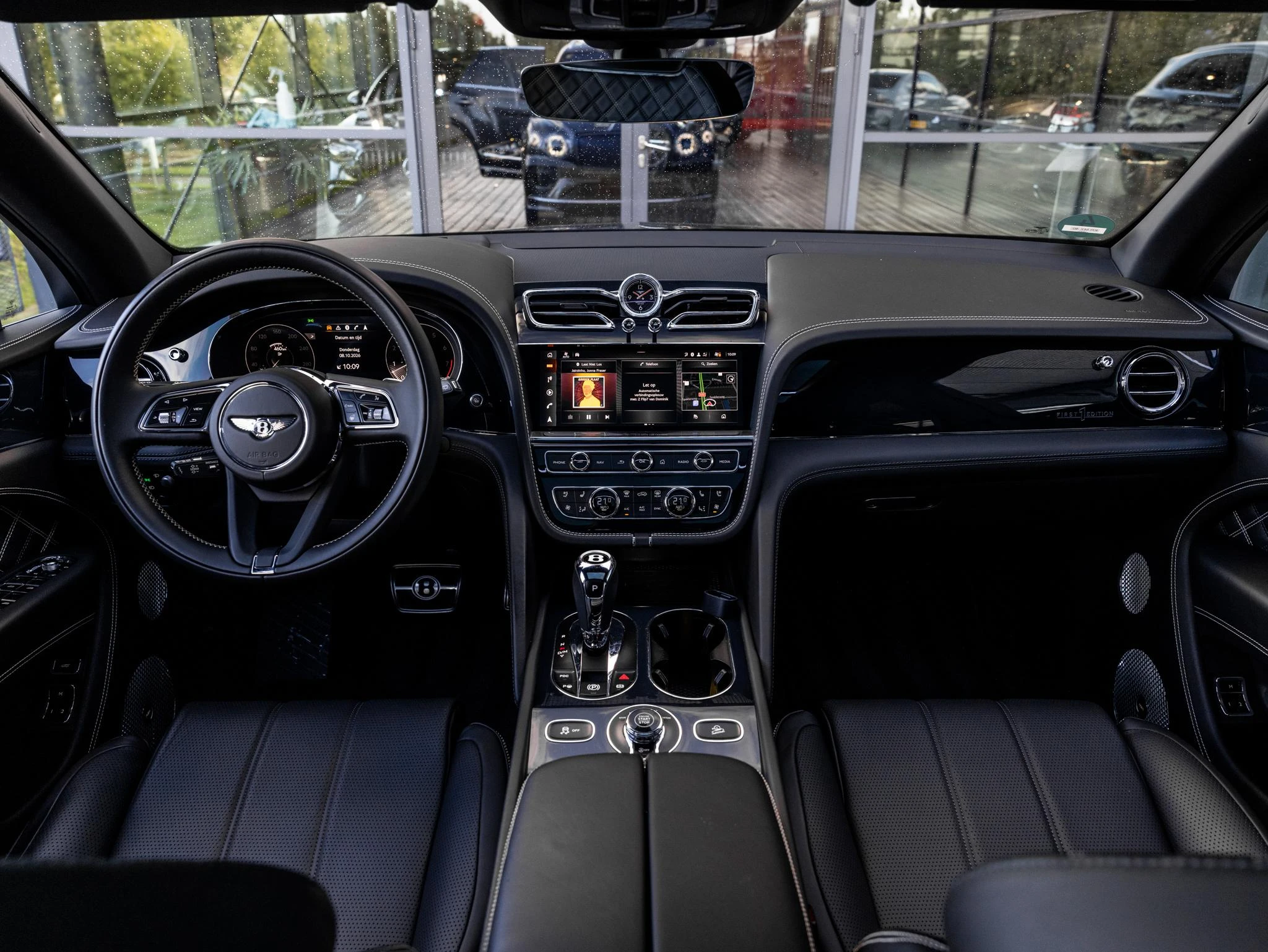 Bentley-Bentayga-image-11