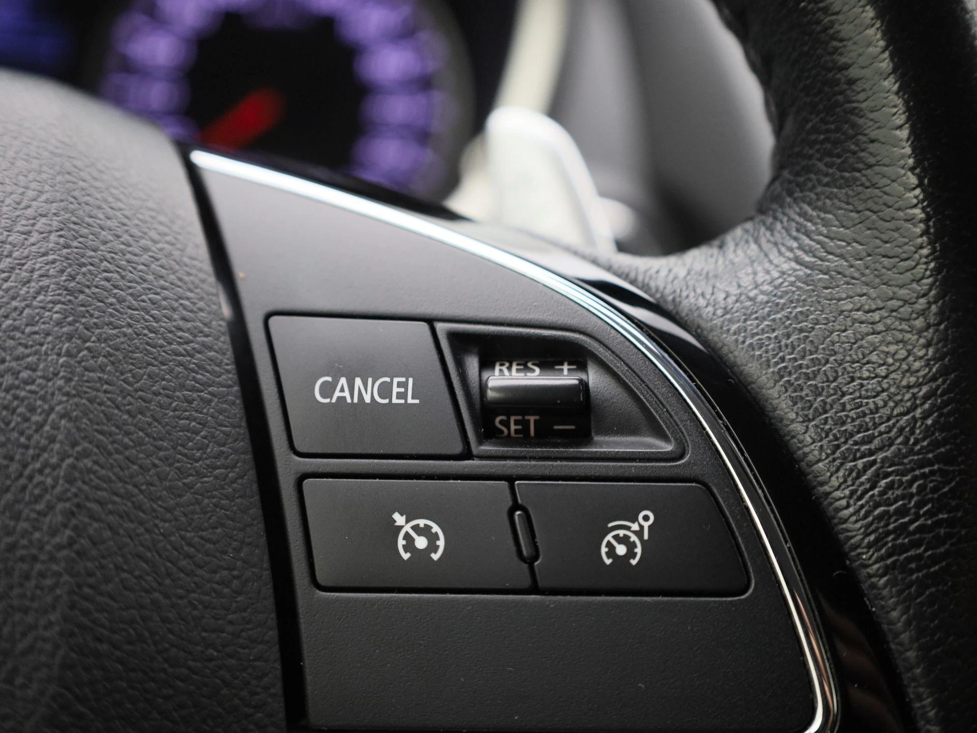 Mitsubishi-Eclipse Cross-image-24