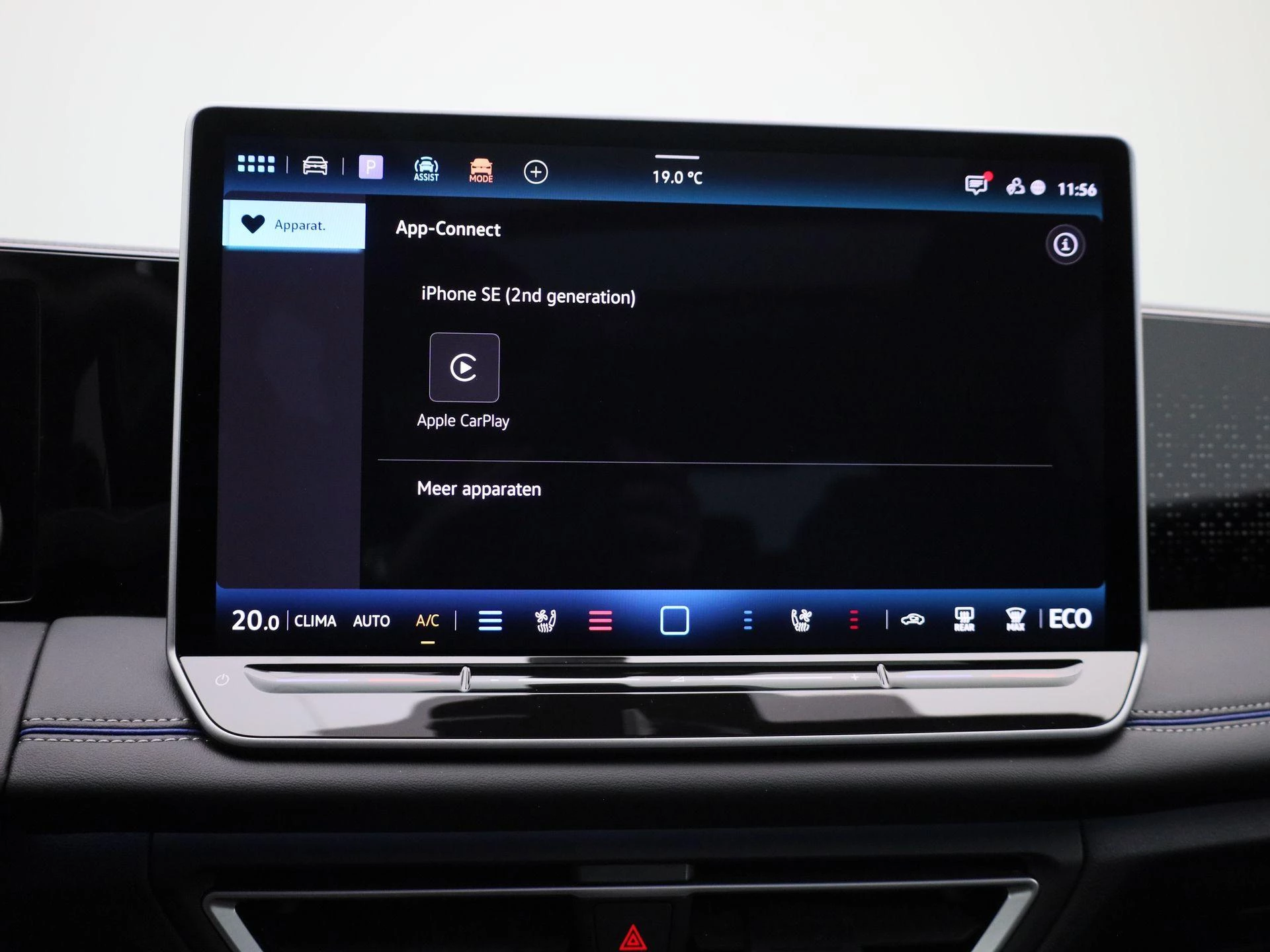 Volkswagen-Tiguan-image-29