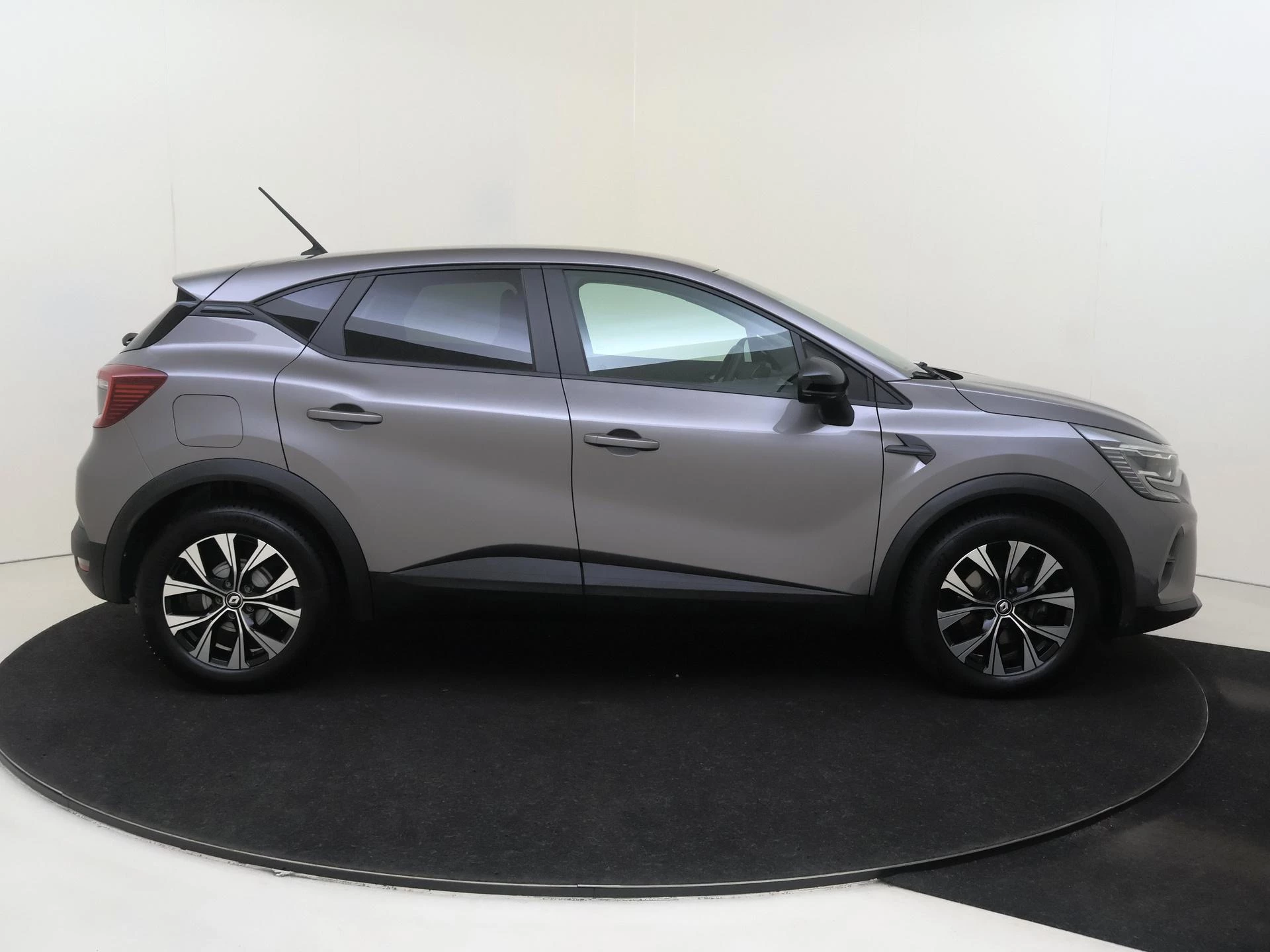 Renault Captur 1.6 E-Tech Hybrid 145 Zen