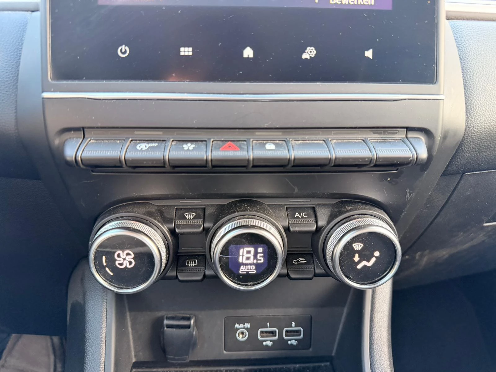 Renault-Captur-image-19