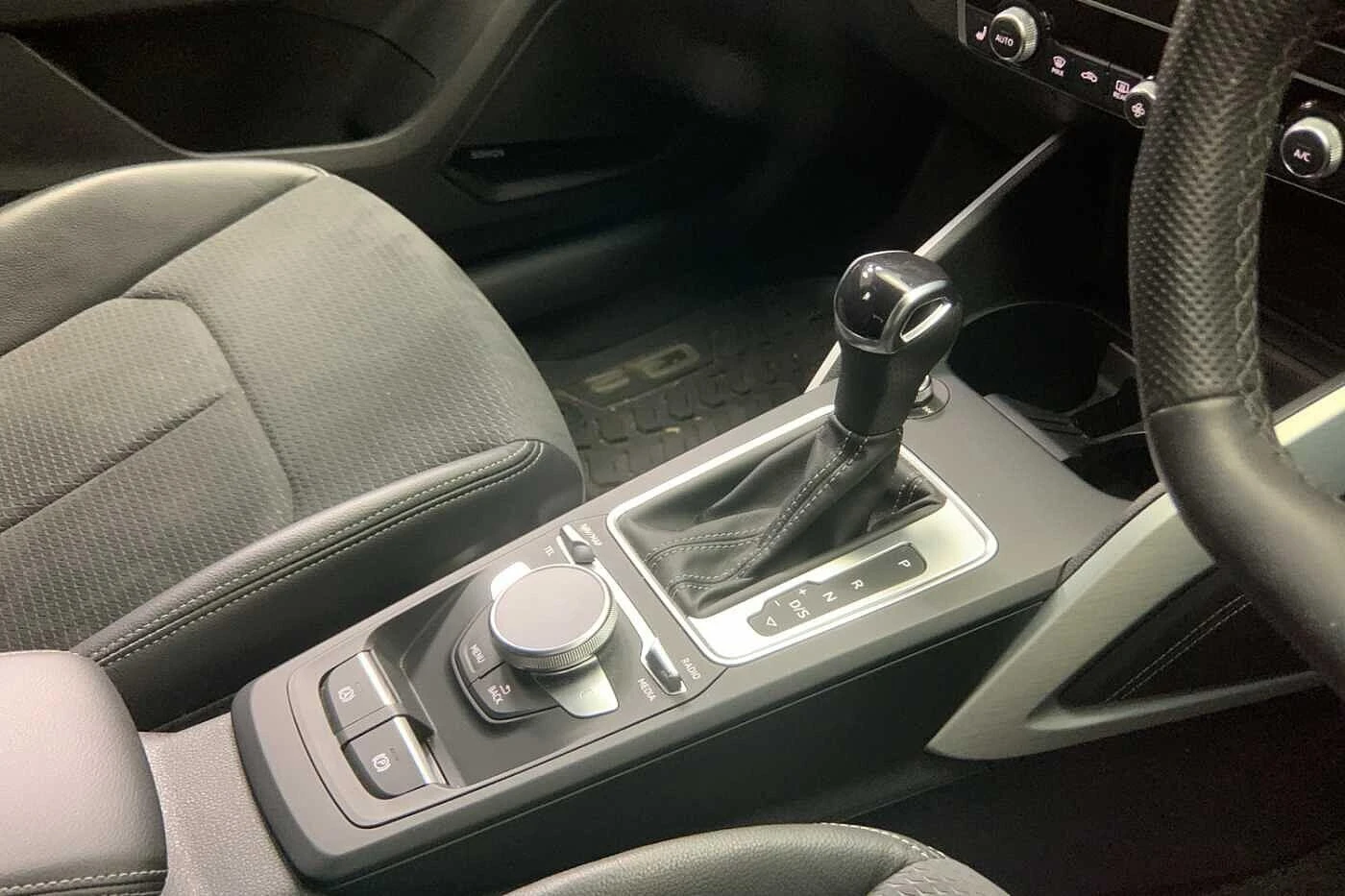 Audi-SQ2-image-7