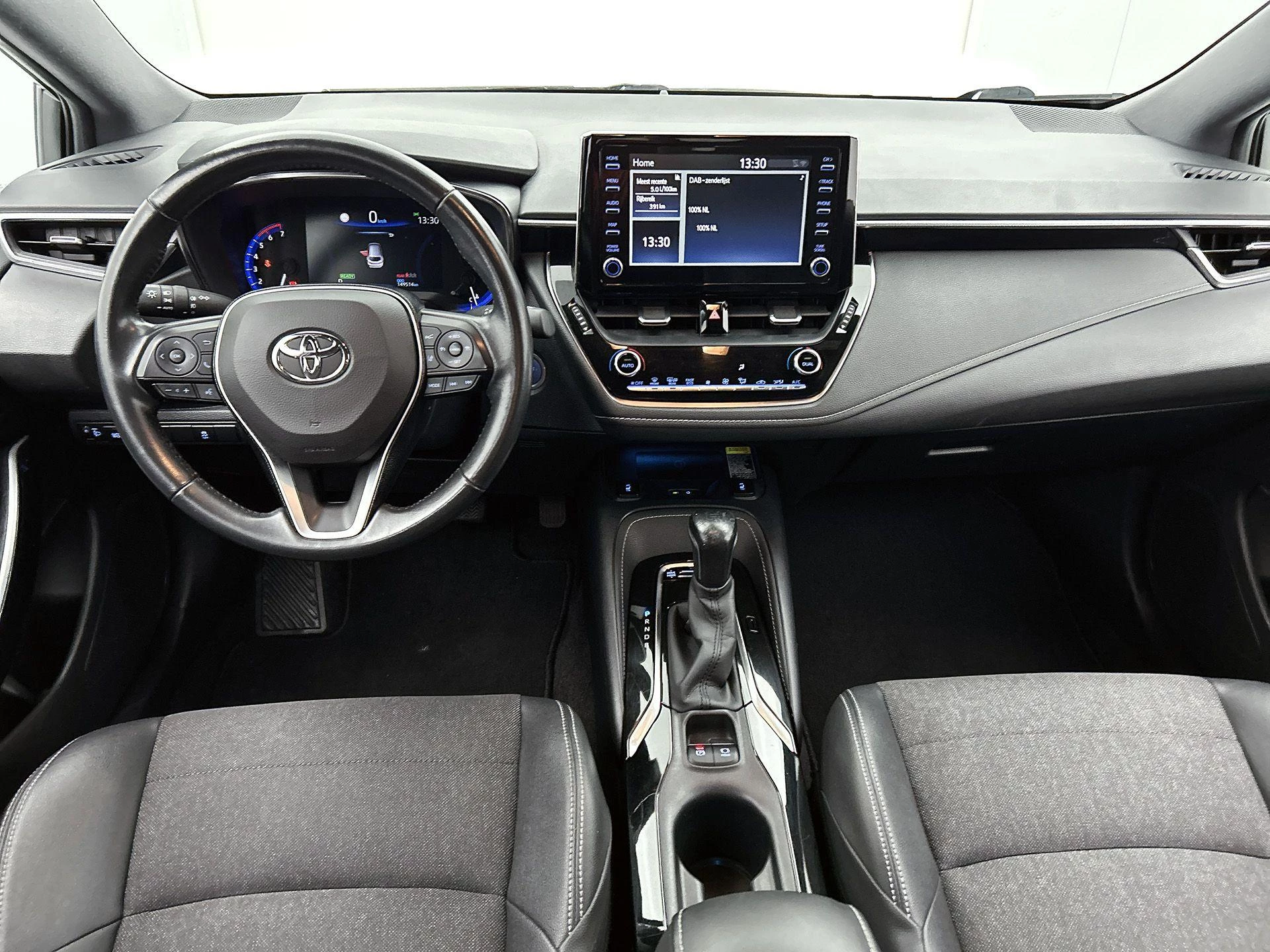 Toyota-Corolla Touring Sports-image-20