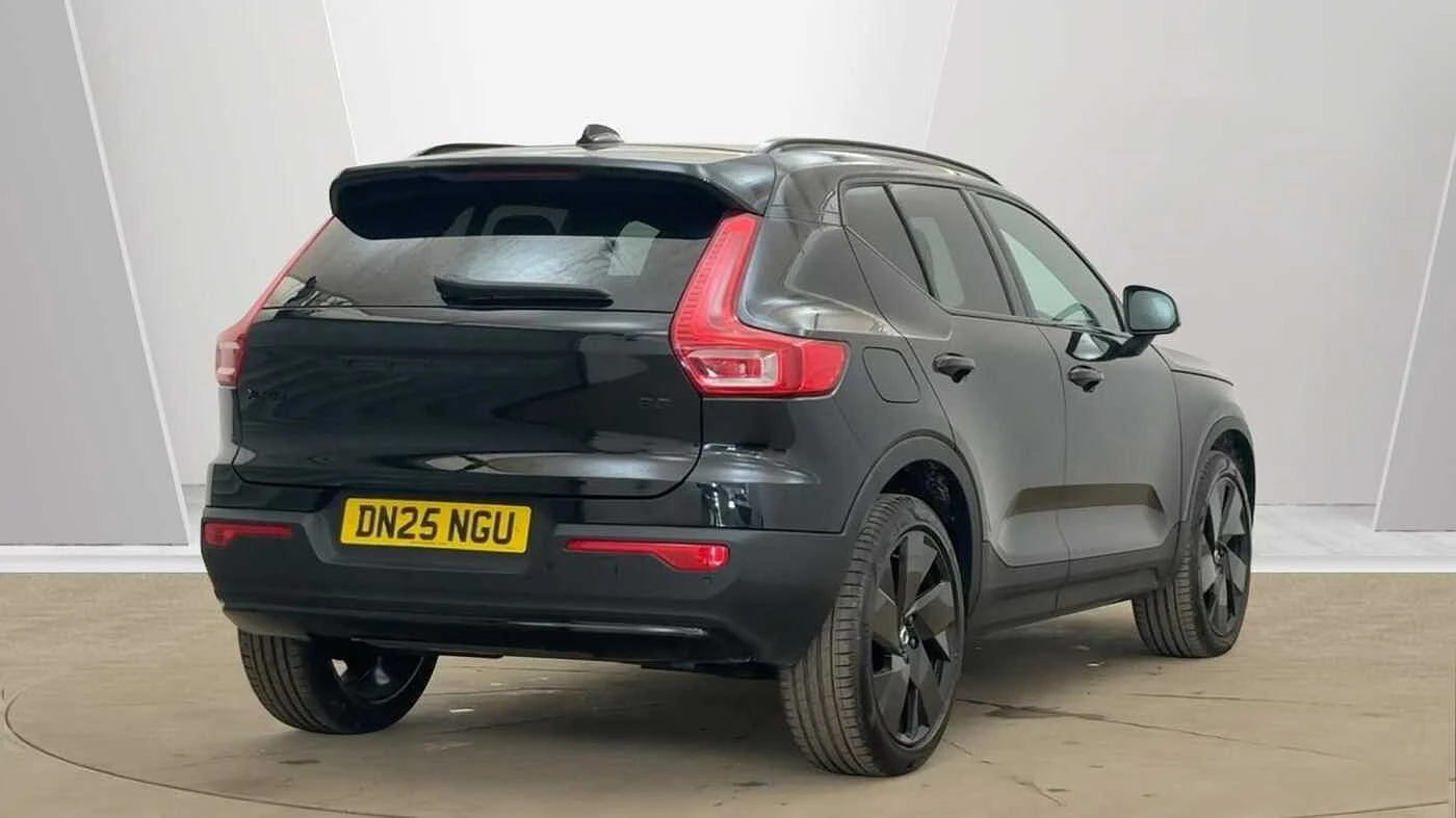 Volvo-XC40-image-2