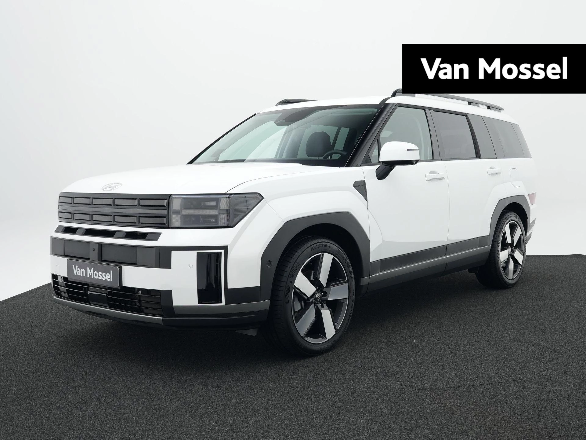 Hyundai-Santa Fe-image-0