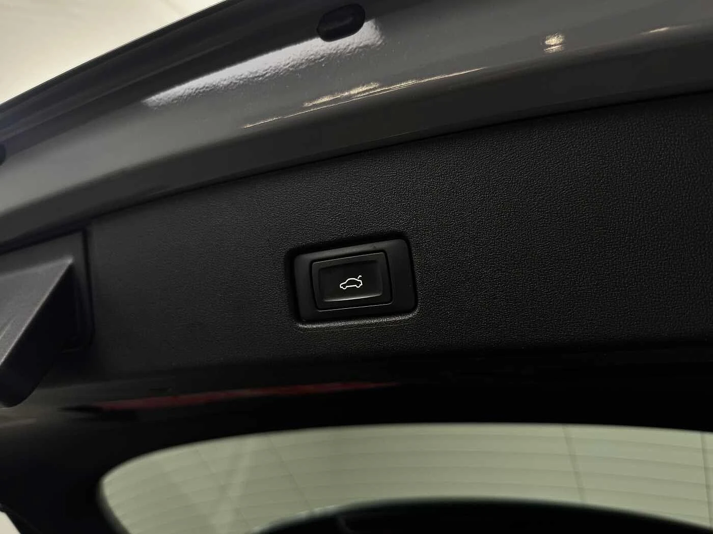 Audi-Q4 e-tron-image-35