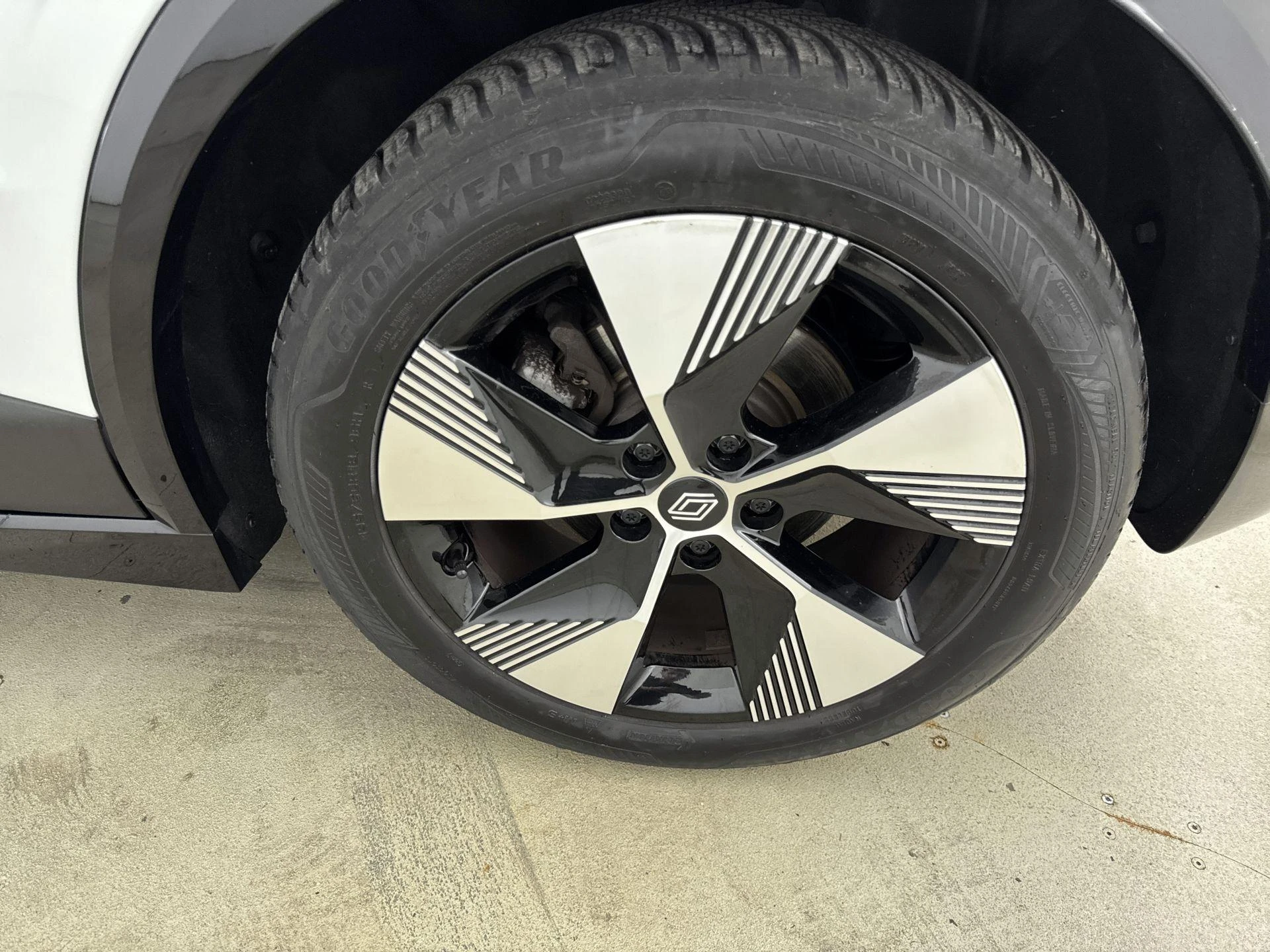 Renault-Megane E-Tech-image-20
