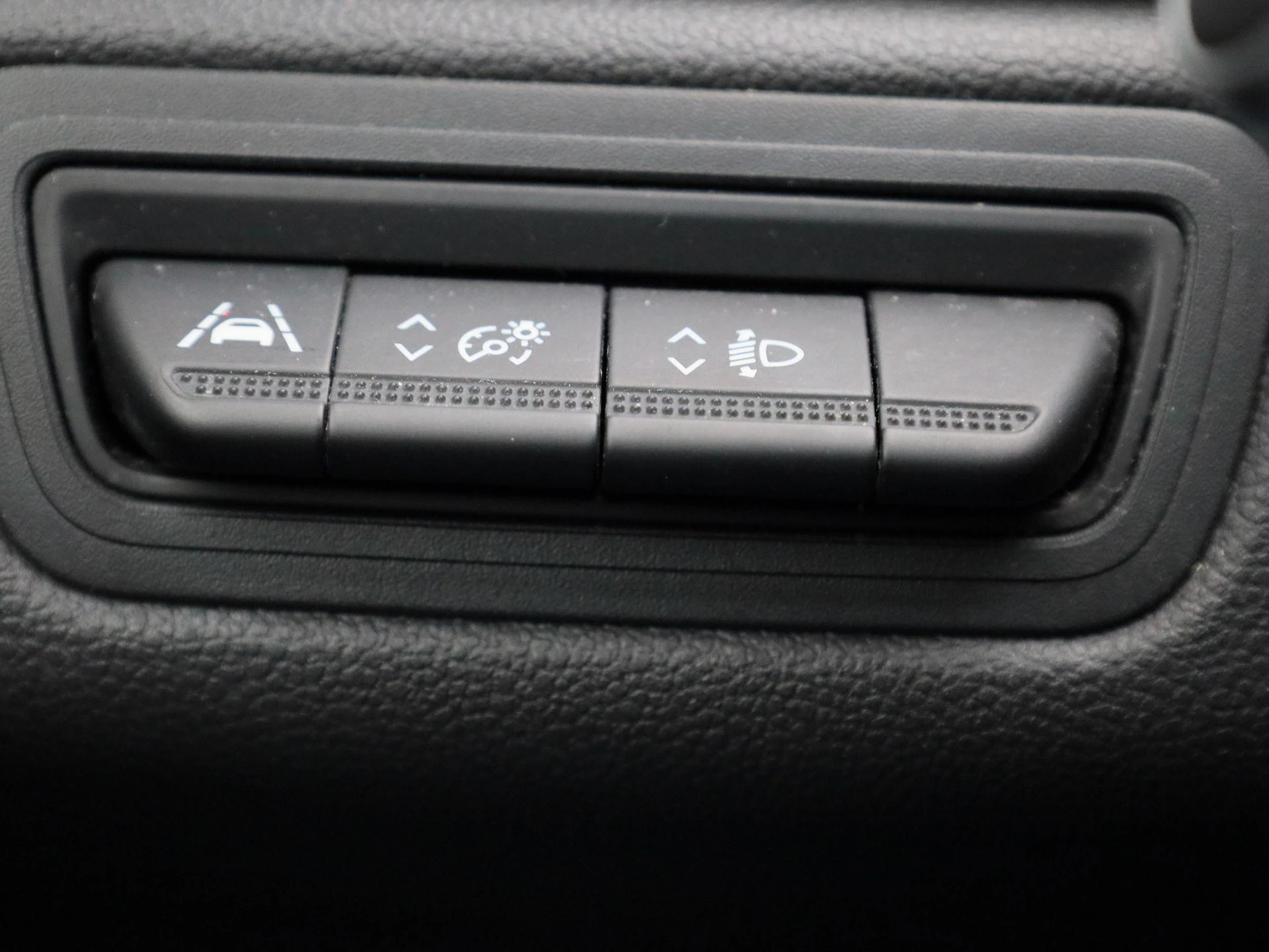 Renault-Captur-image-19