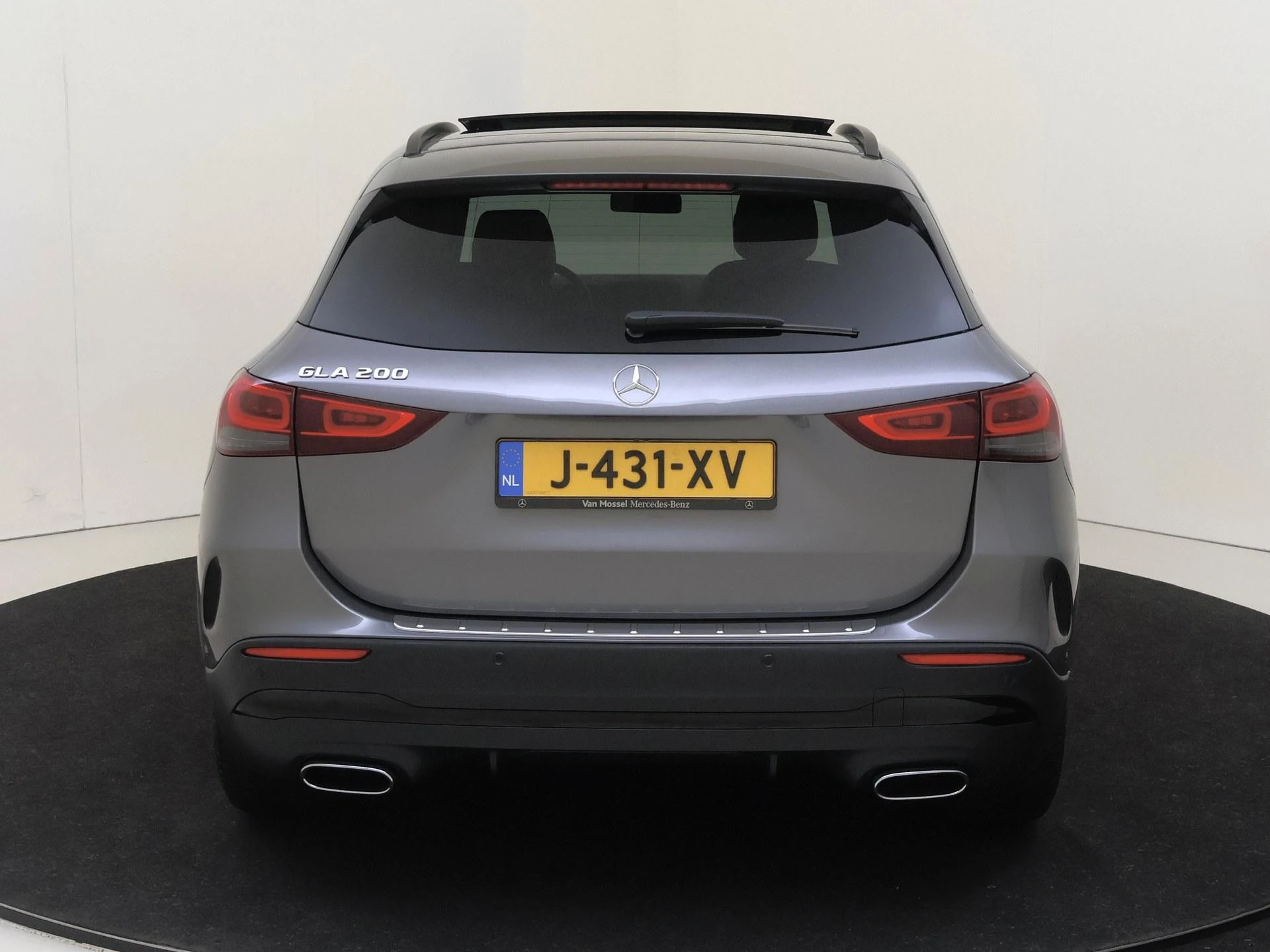 Mercedes-Benz GLA 200 Business Solution AMG