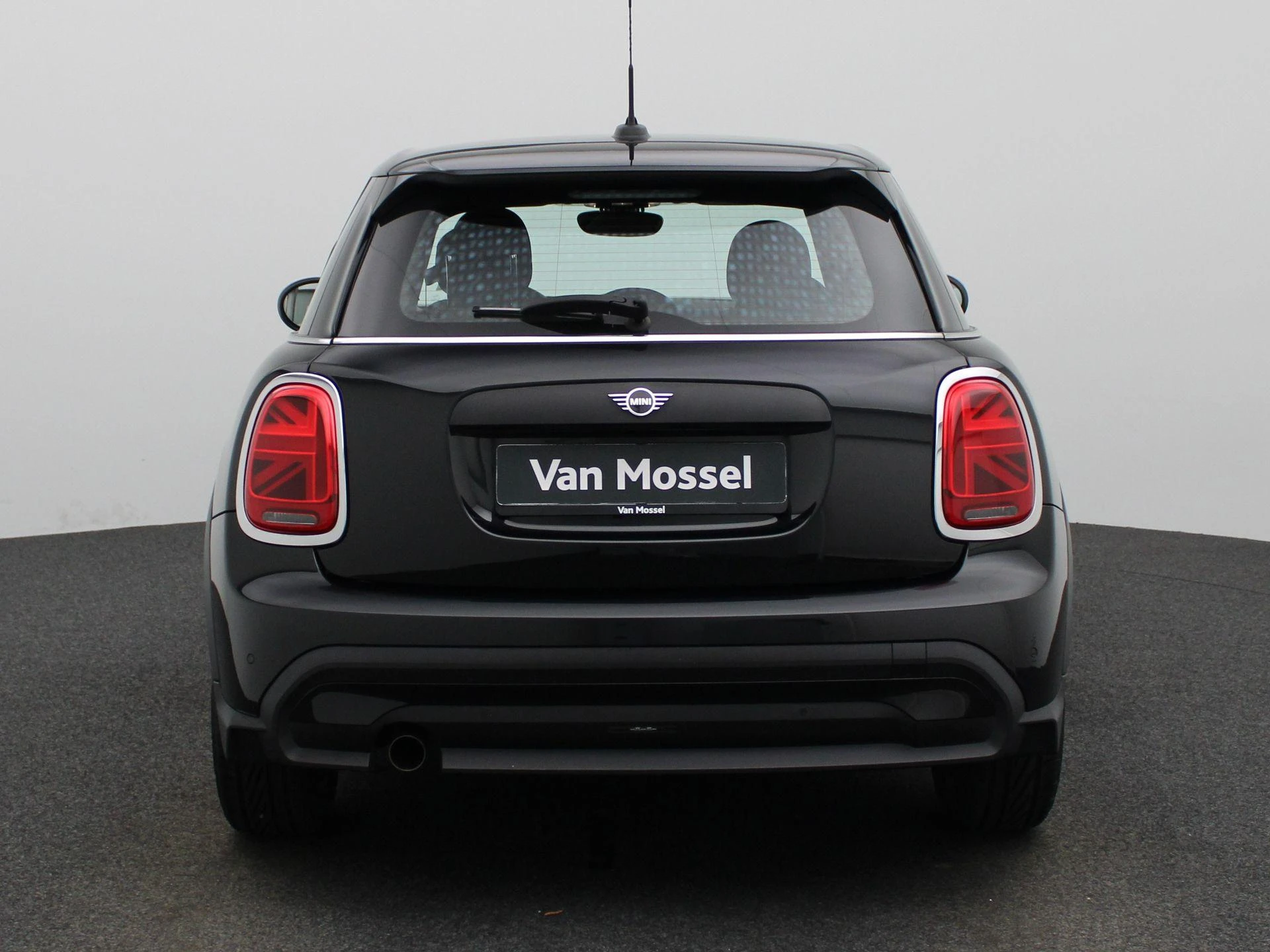 MINI-One-image-4