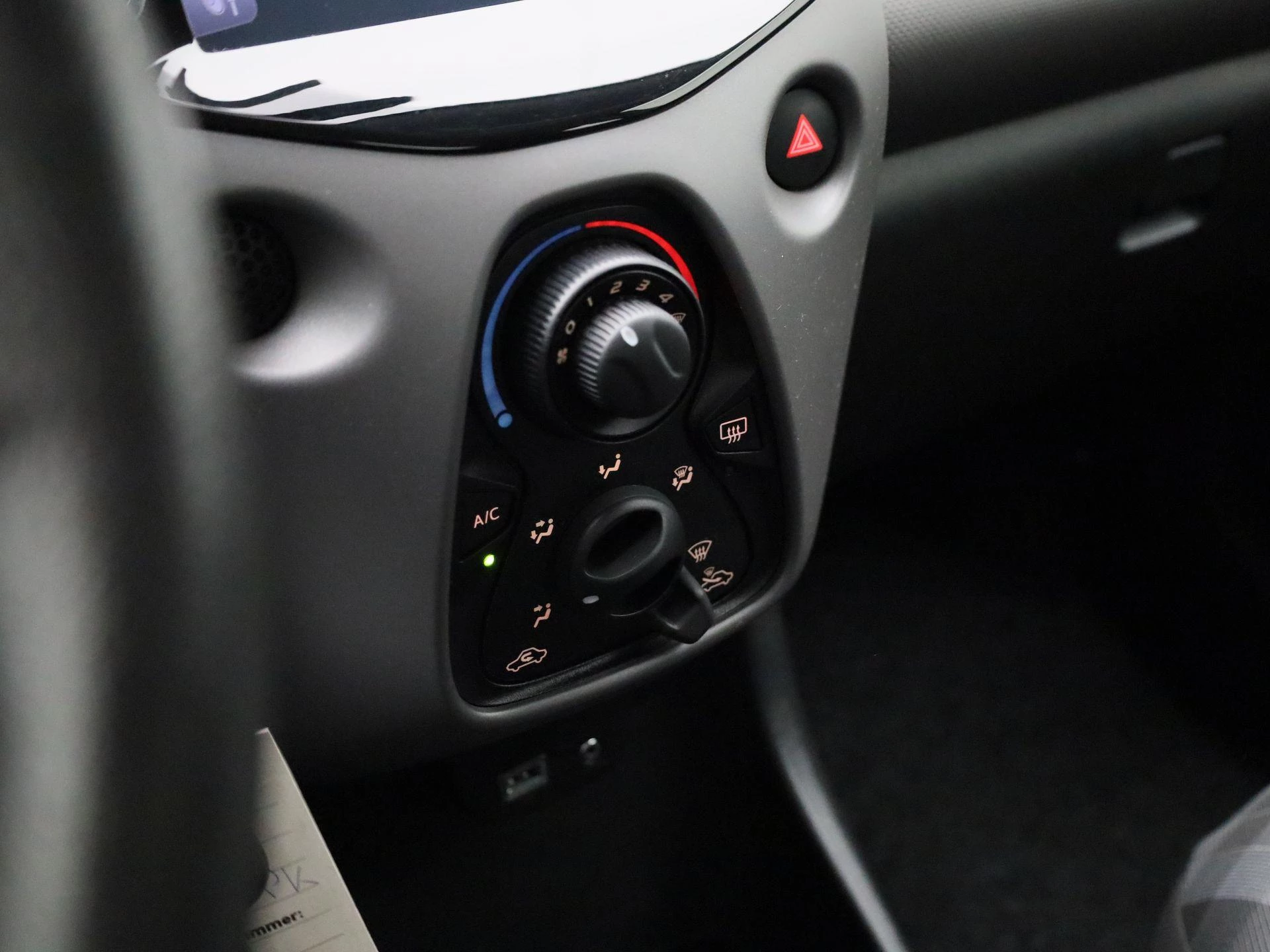 Peugeot-108-image-14