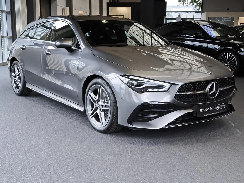 Mercedes-Benz-CLA 200-image-4