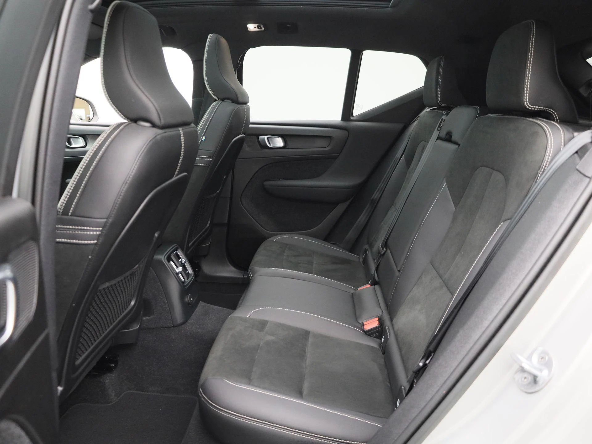 Volvo-XC40-image-11