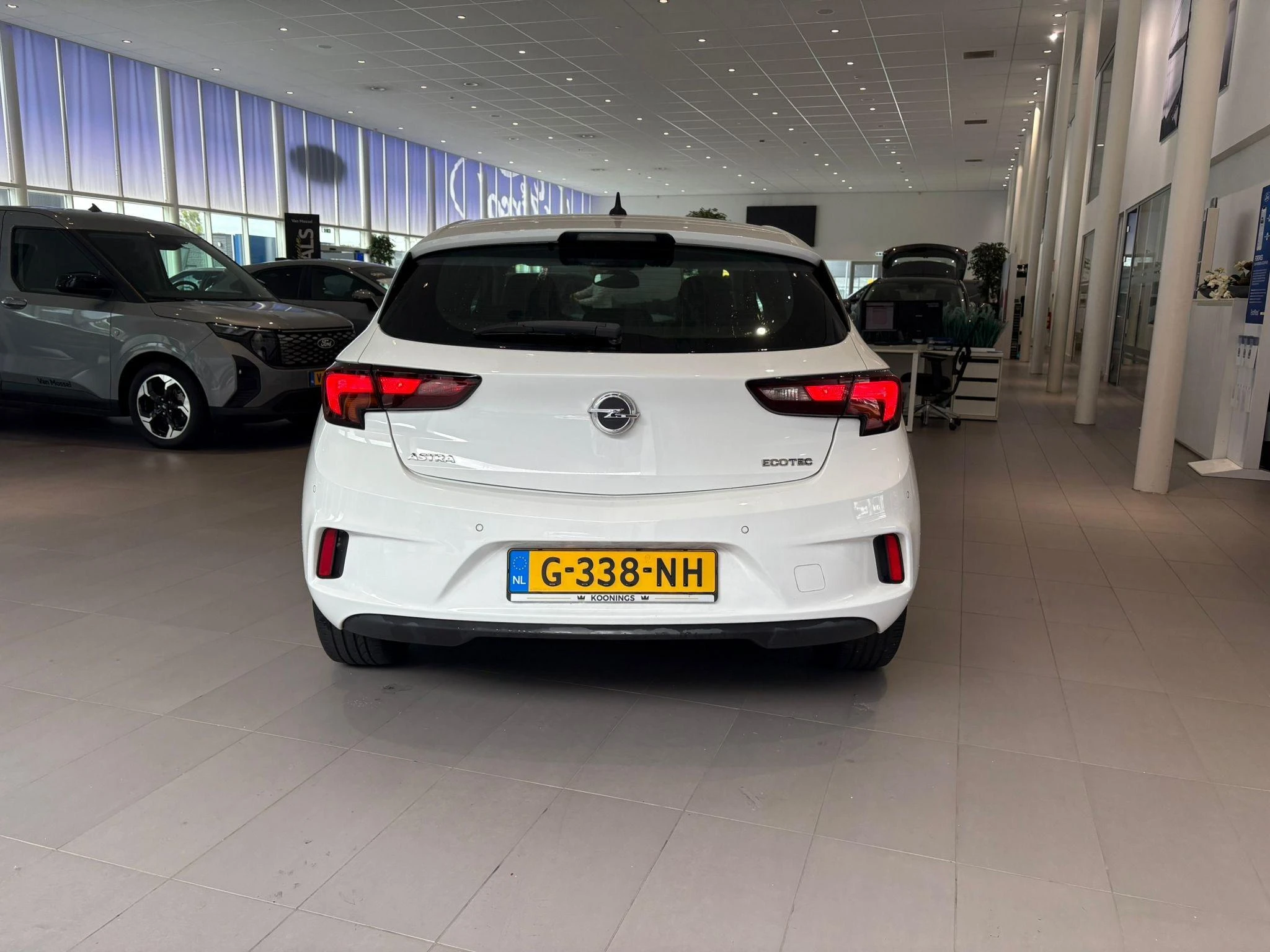 Opel-Astra-image-5
