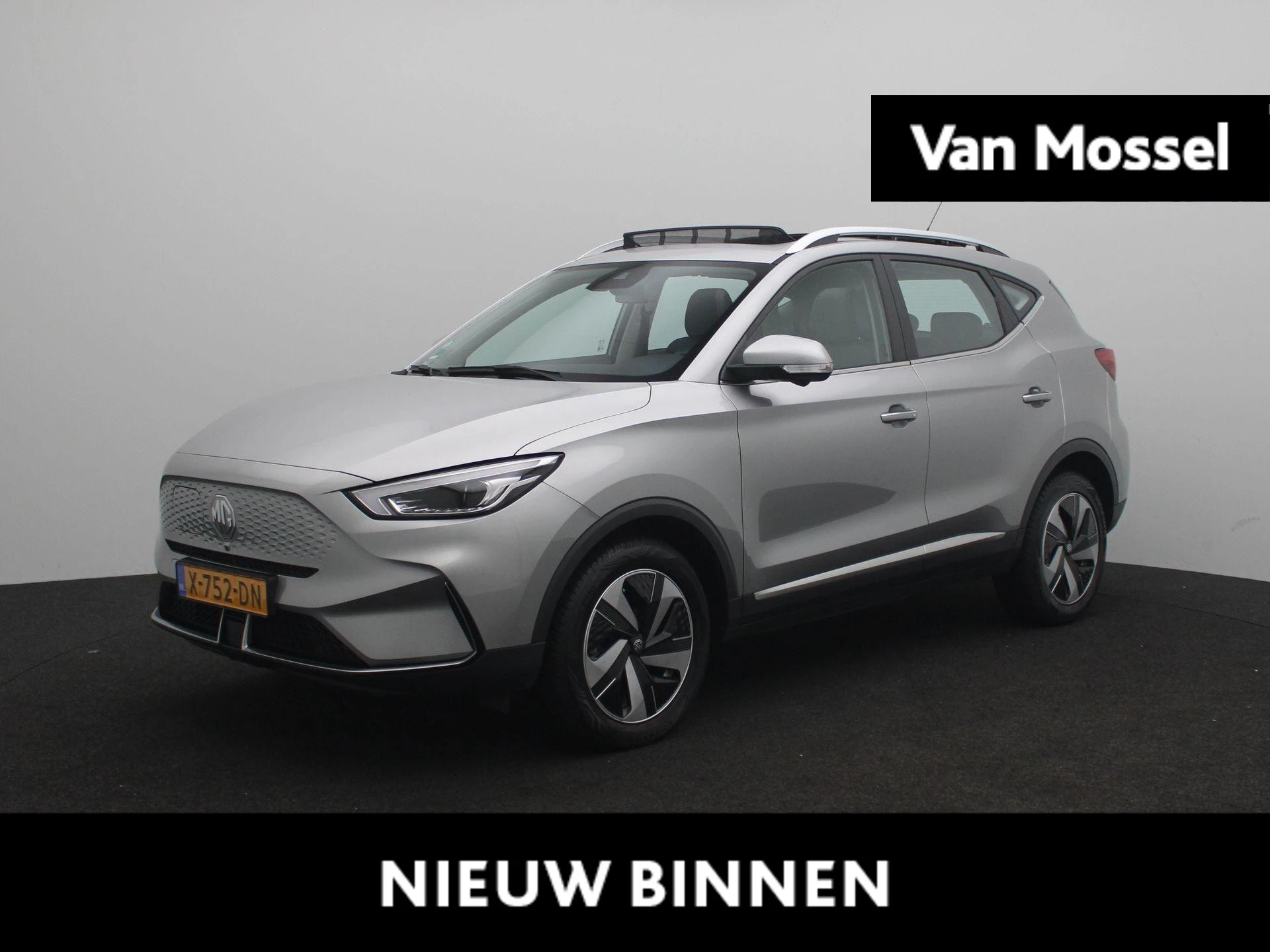 MG-ZS EV-image-0