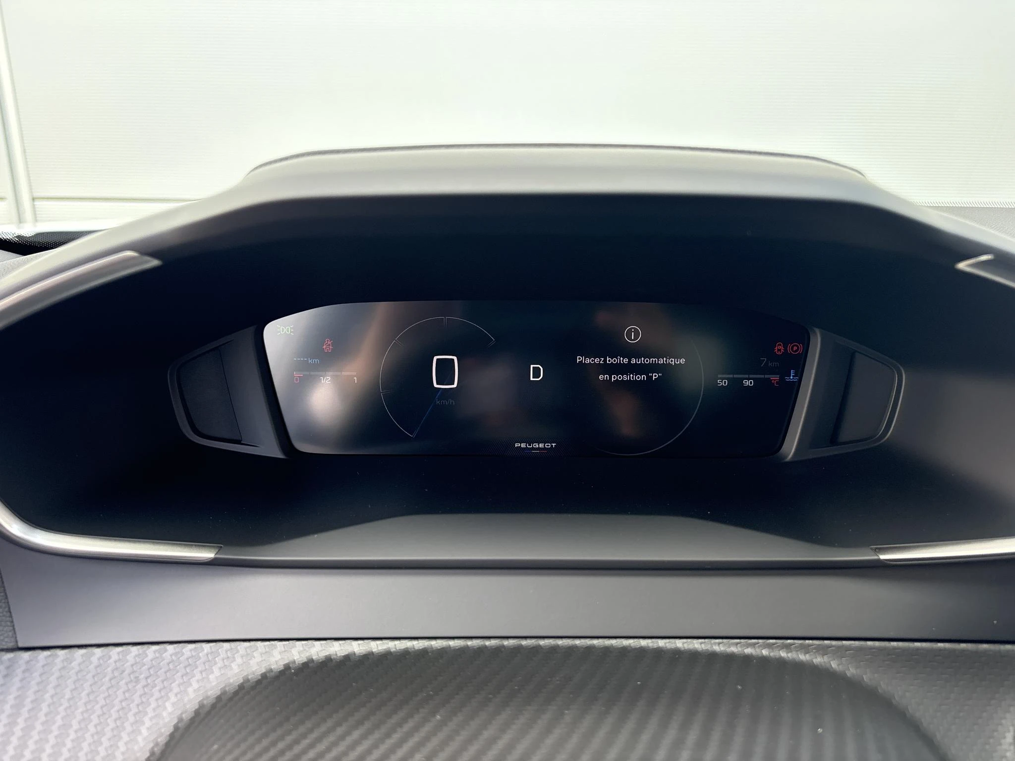 Peugeot-2008-image-13