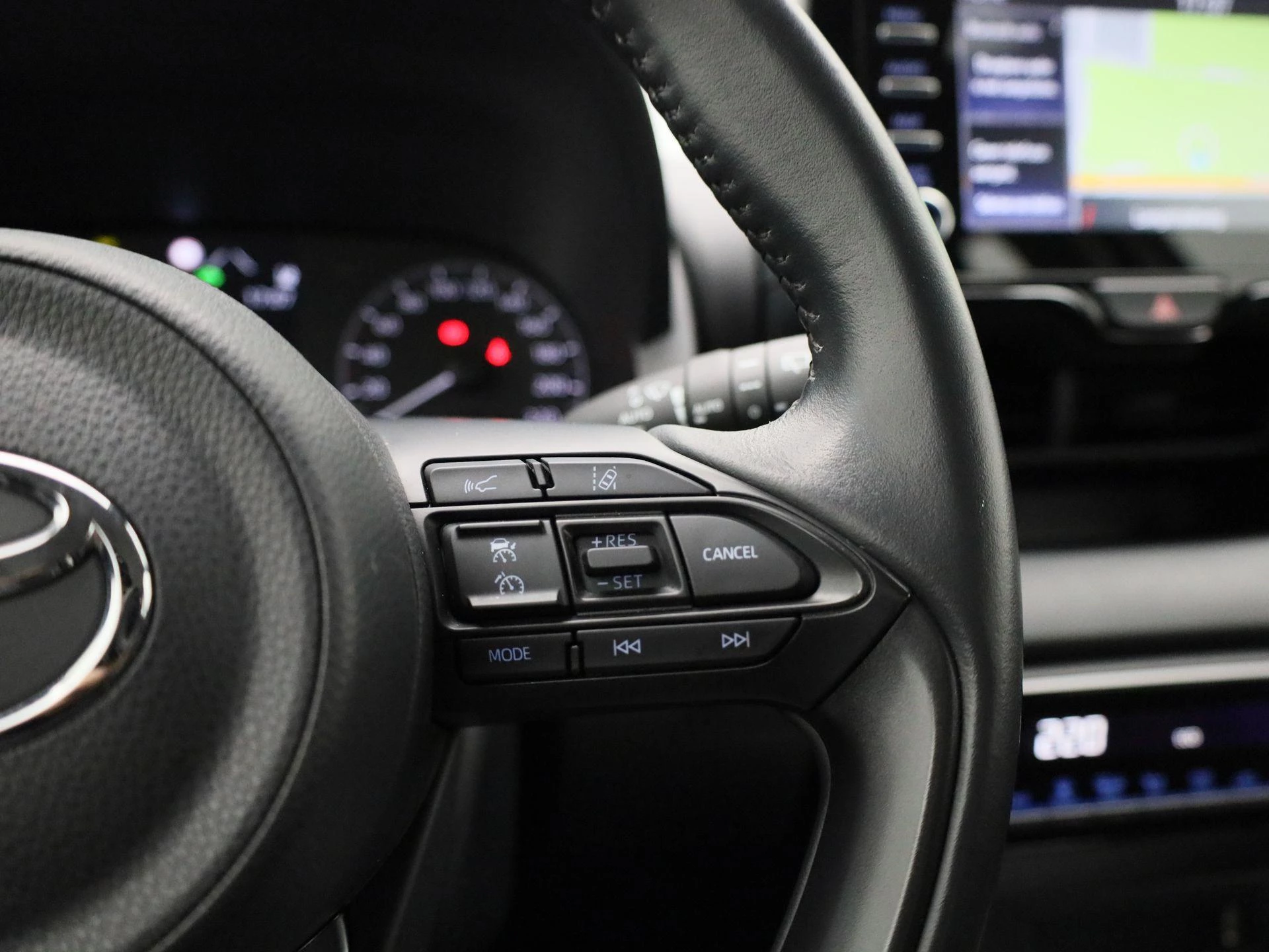 Toyota-Yaris-image-19