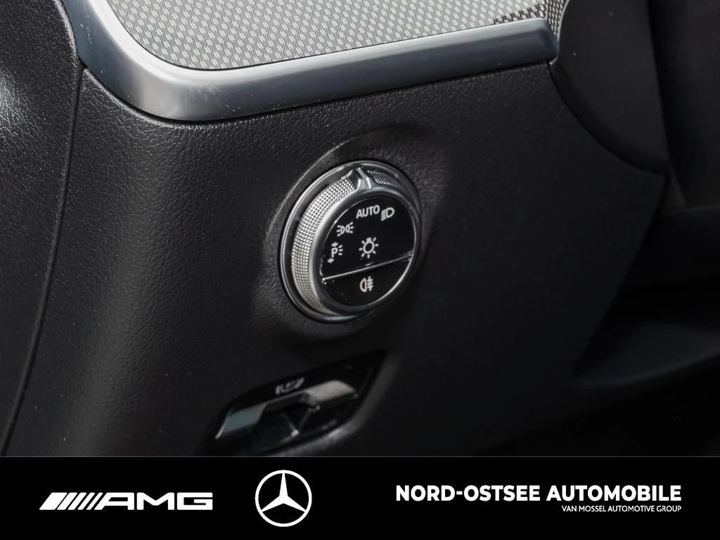 Mercedes-Benz C-Klasse 300 d T AMG AHK MBUX SHZ LED KEYLESS-GO AMG Line