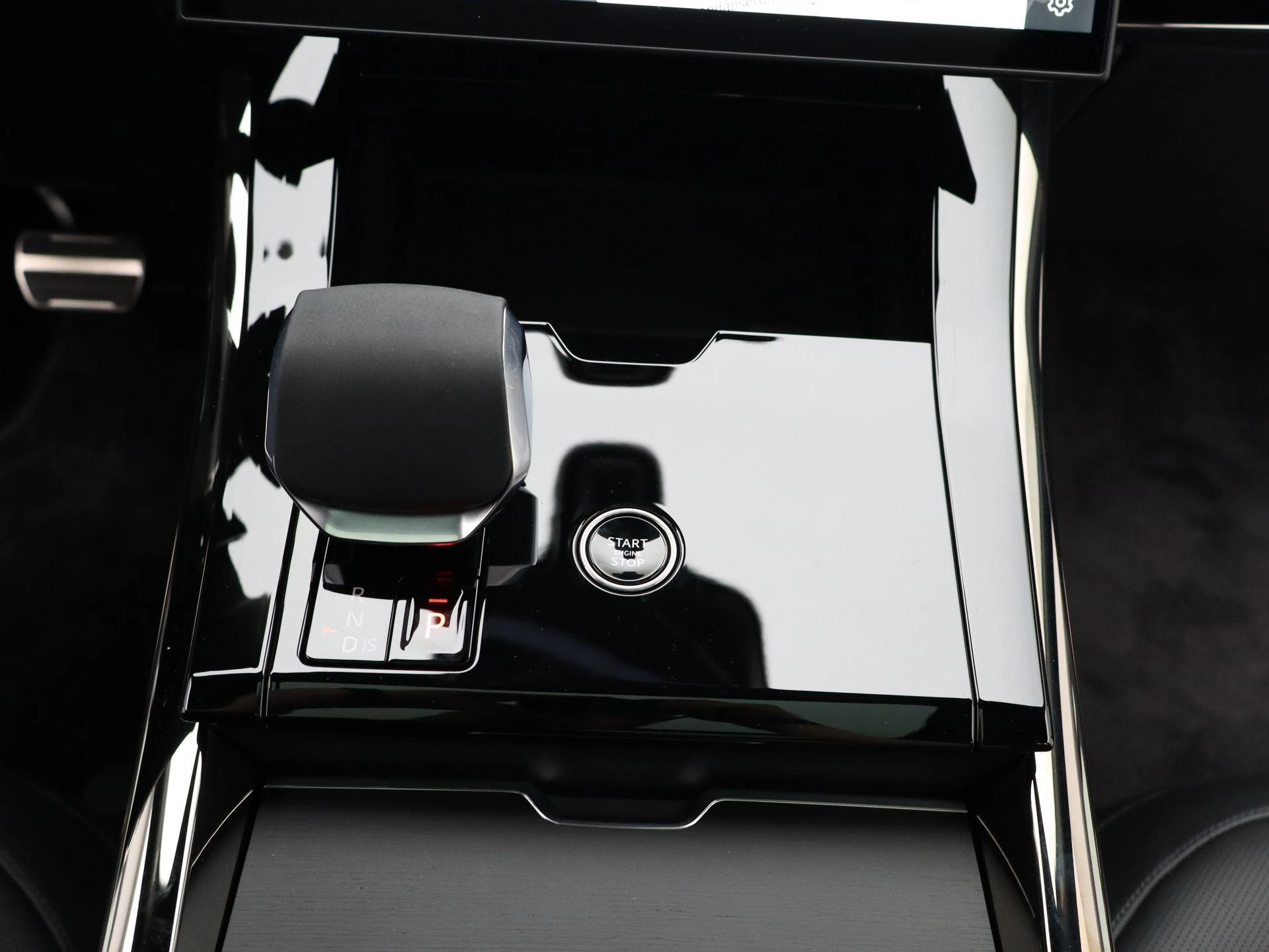 Land Rover-Range Rover Sport-image-9