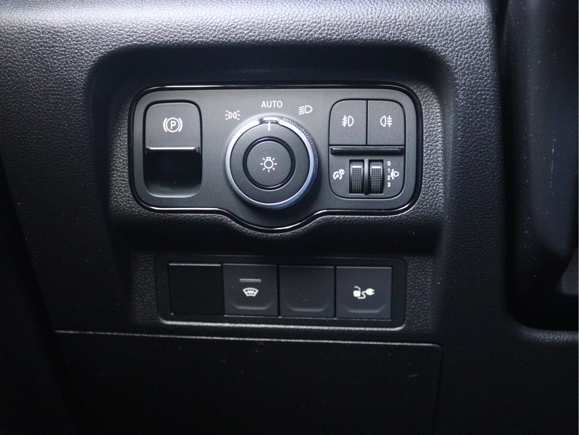 Mercedes-Benz-eCitan-image-11