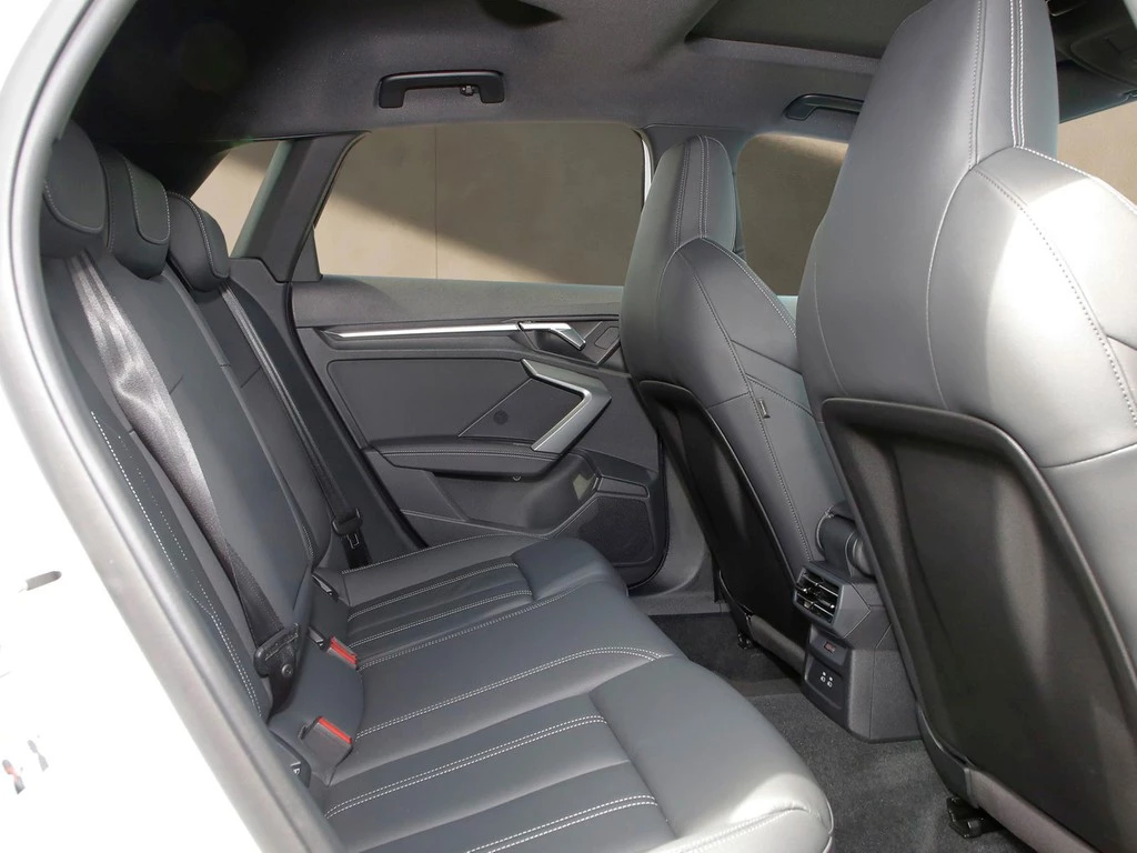 Audi A3 Sportback 45 TFSI e S line 18"|LEDER|PANO|SHZ|RFK|