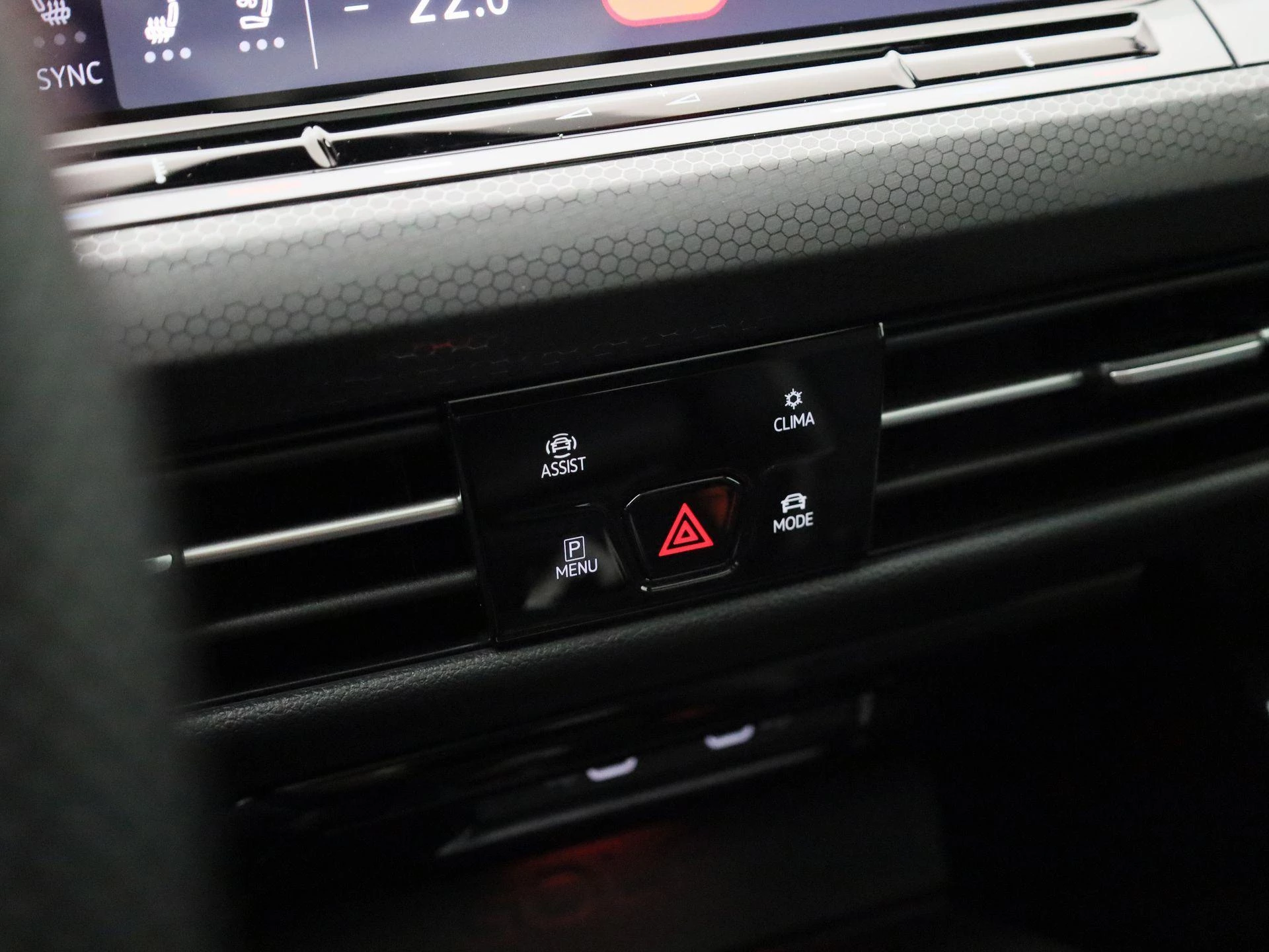 Volkswagen-Golf-image-17