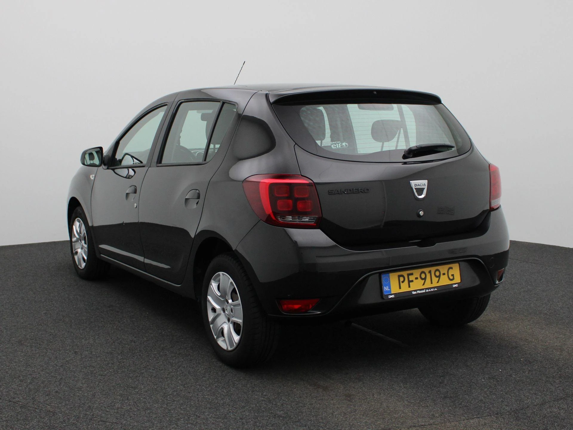 Dacia-Sandero-image-1