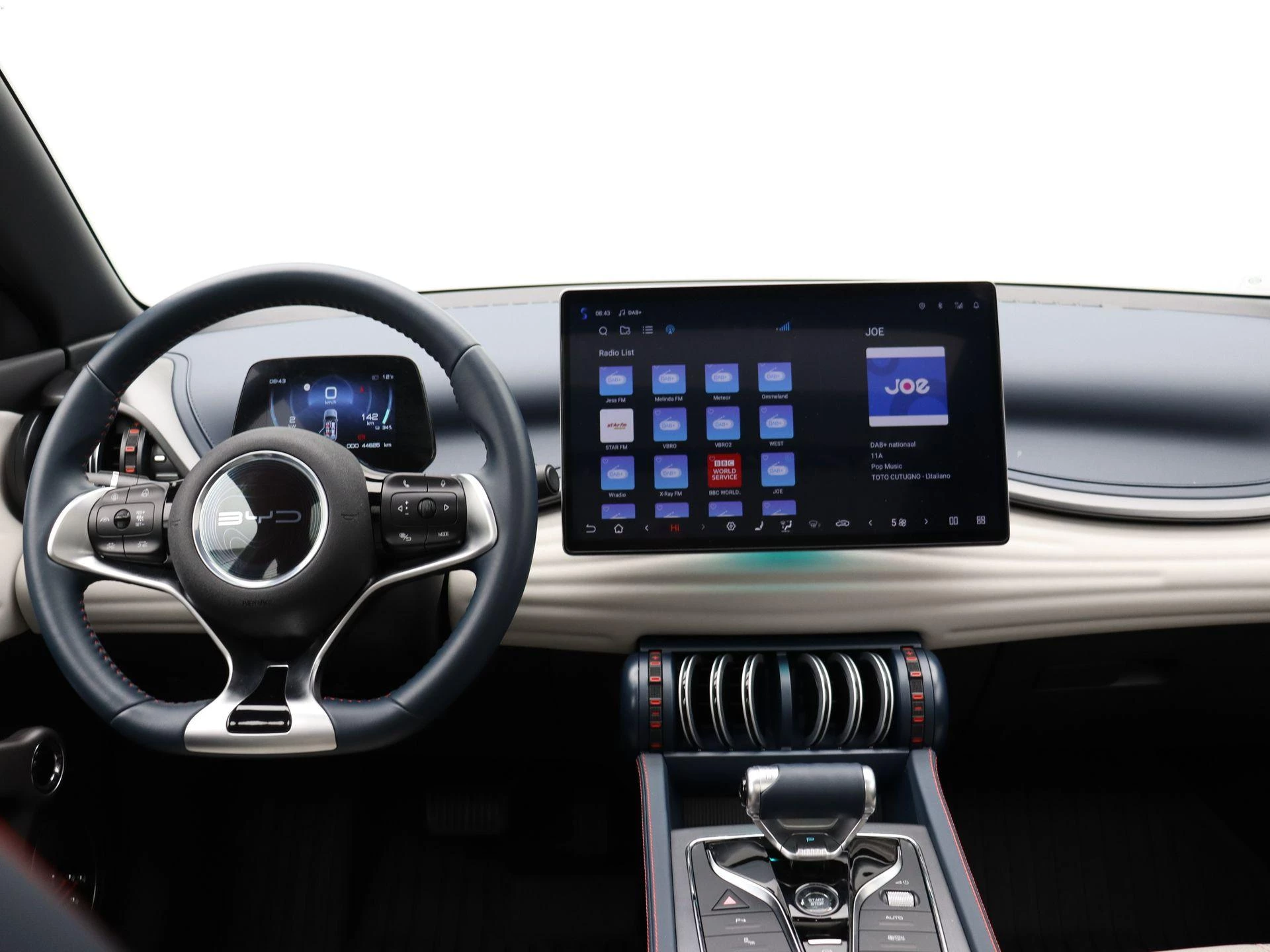 BYD-ATTO 3-image-21