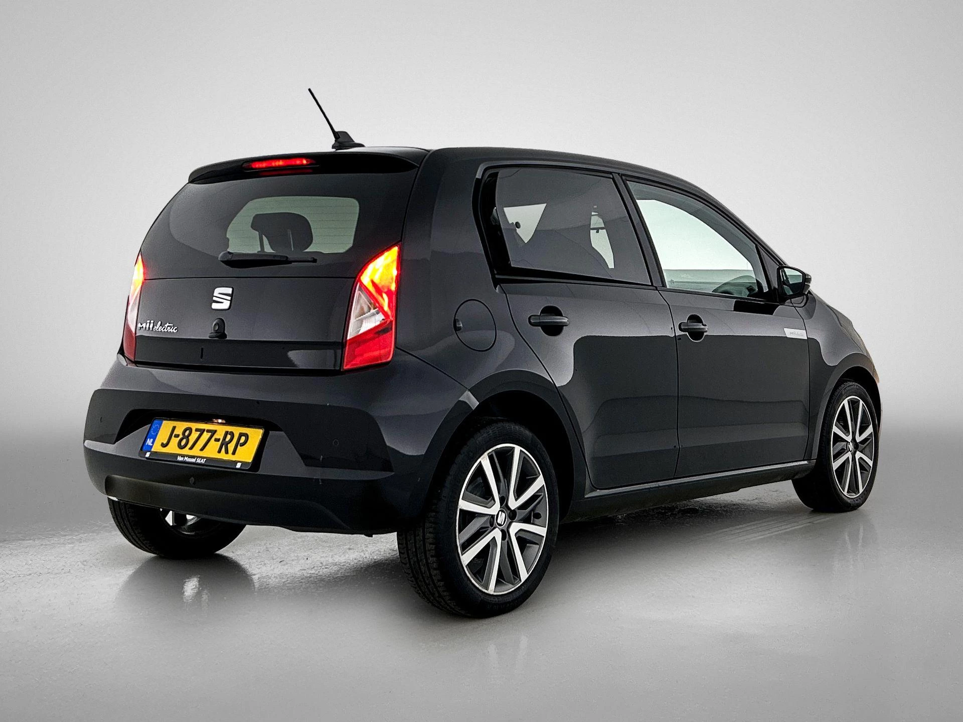 SEAT-Mii-image-3