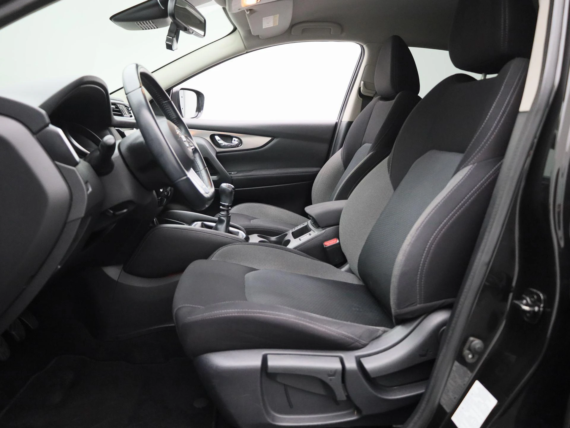 Nissan-QASHQAI-image-10