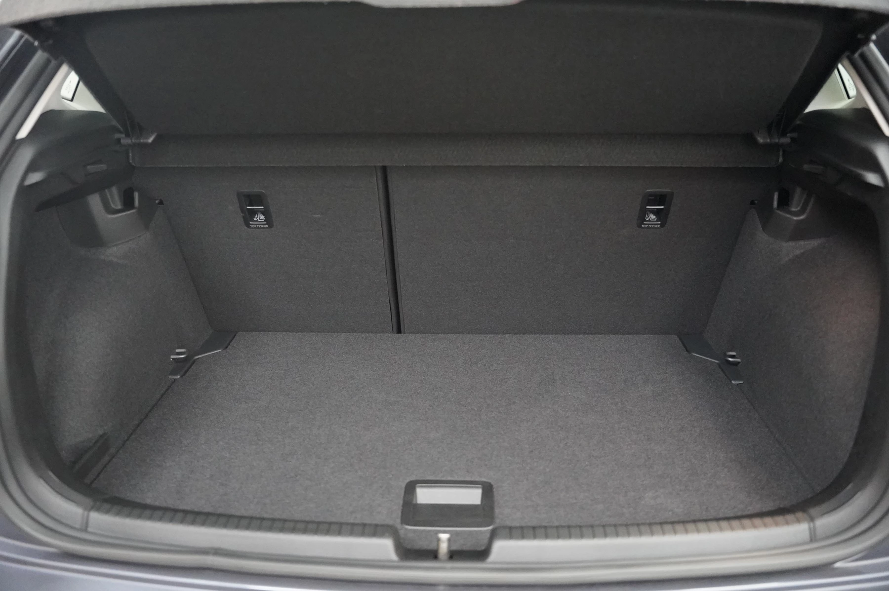 Volkswagen-Polo-image-11