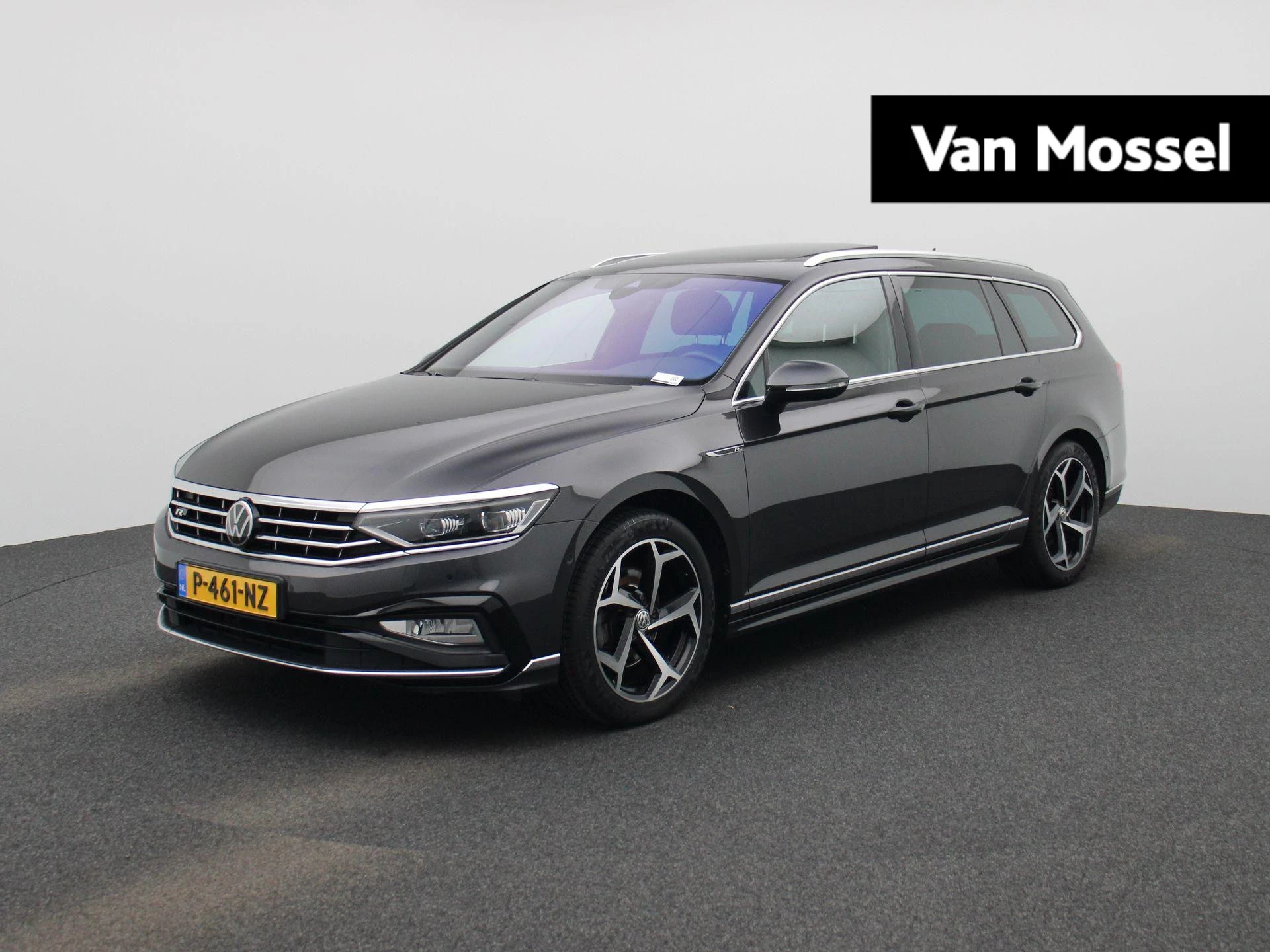 Volkswagen-Passat-image-0